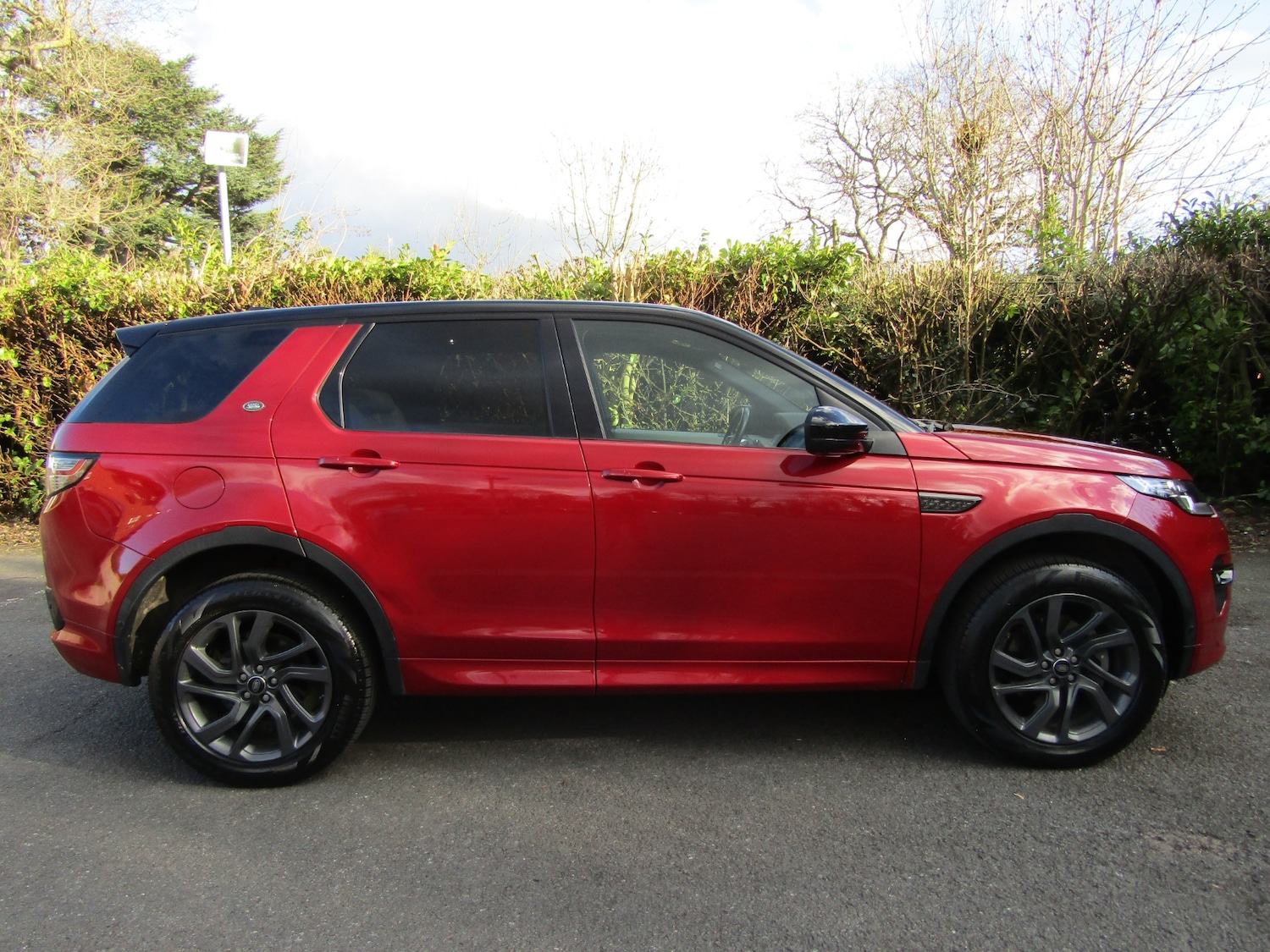 Used Land Rover Discovery Sport 2019 for sale - 78092936: Photo 3