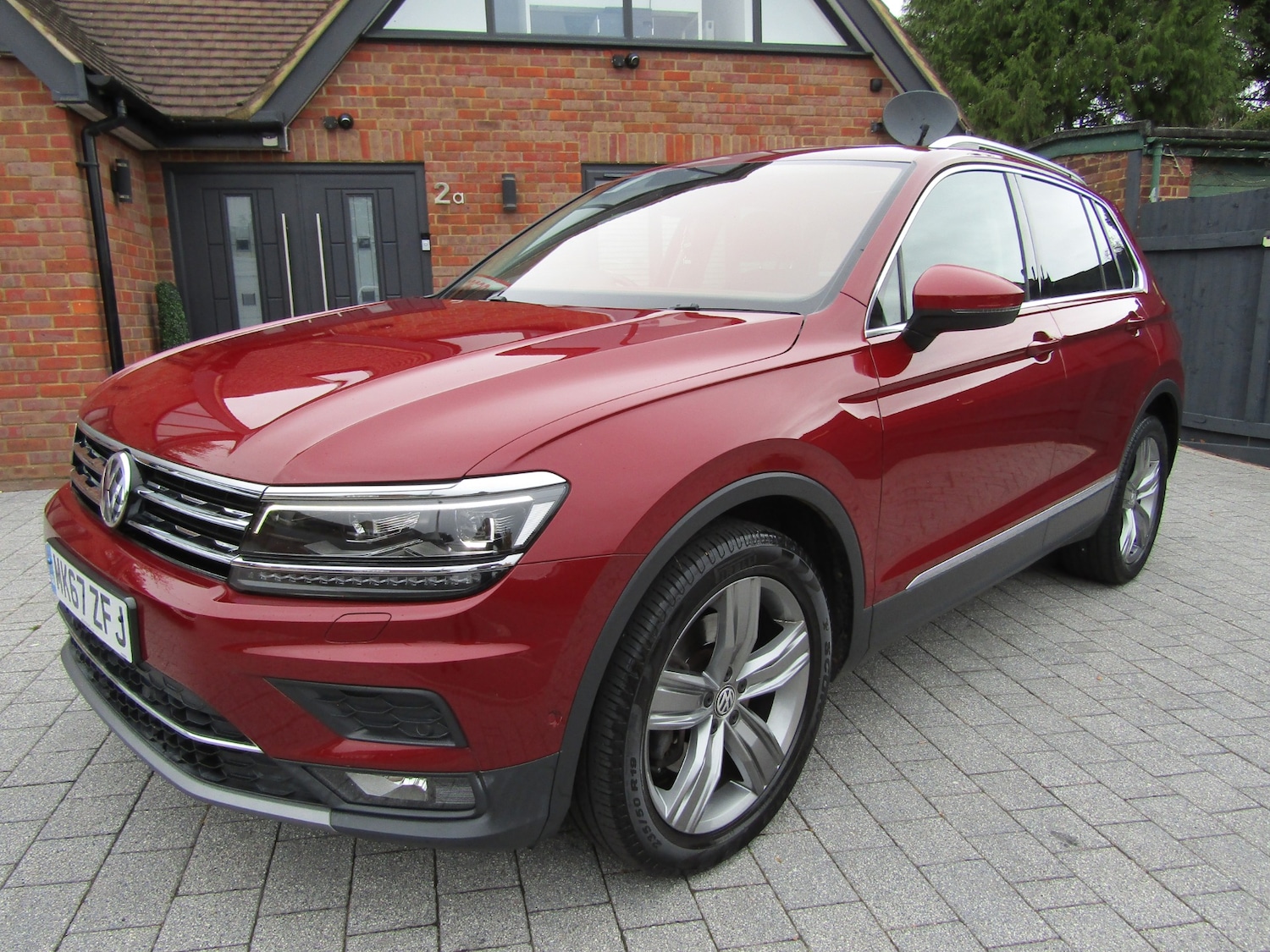 Used Volkswagen Tiguan 2017 for sale - 76404897: Photo 1
