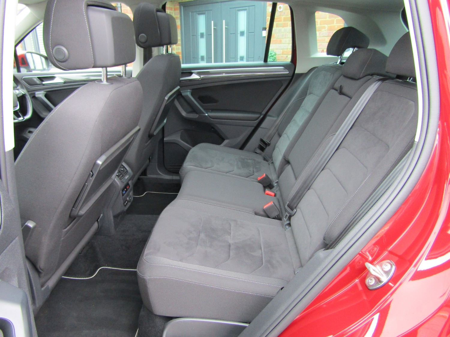 Used Volkswagen Tiguan 2017 for sale - 76404897: Photo 12