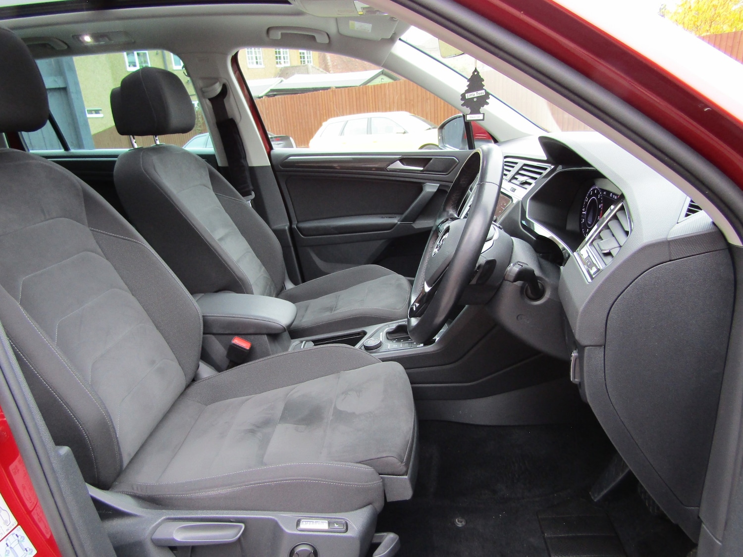 Used Volkswagen Tiguan 2017 for sale - 76404897: Photo 15