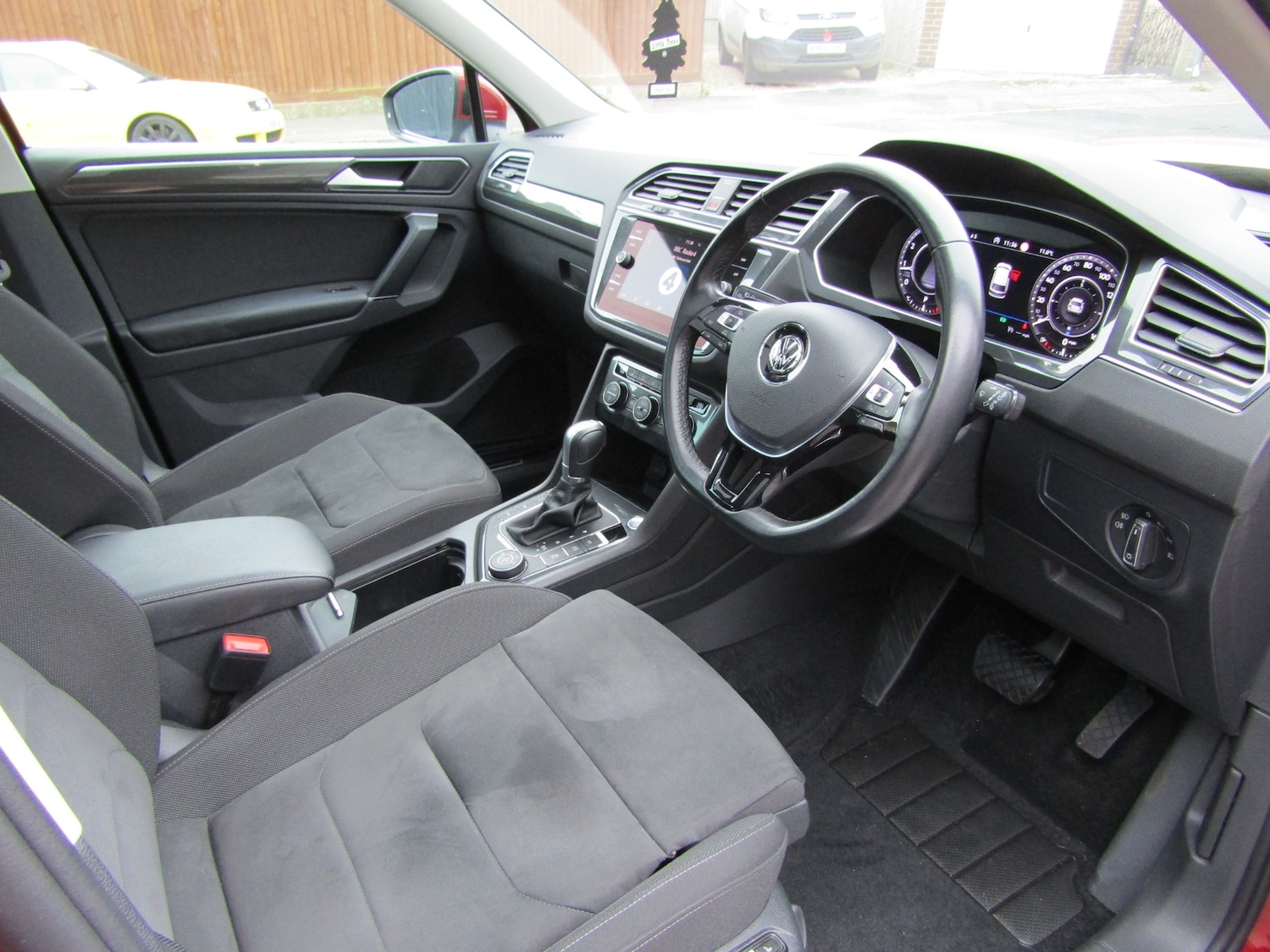 Used Volkswagen Tiguan 2017 for sale - 76404897: Photo 17