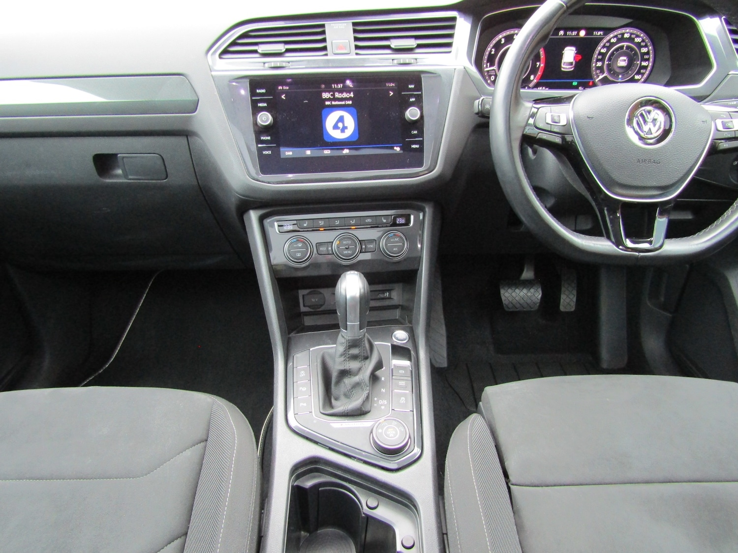 Used Volkswagen Tiguan 2017 for sale - 76404897: Photo 18