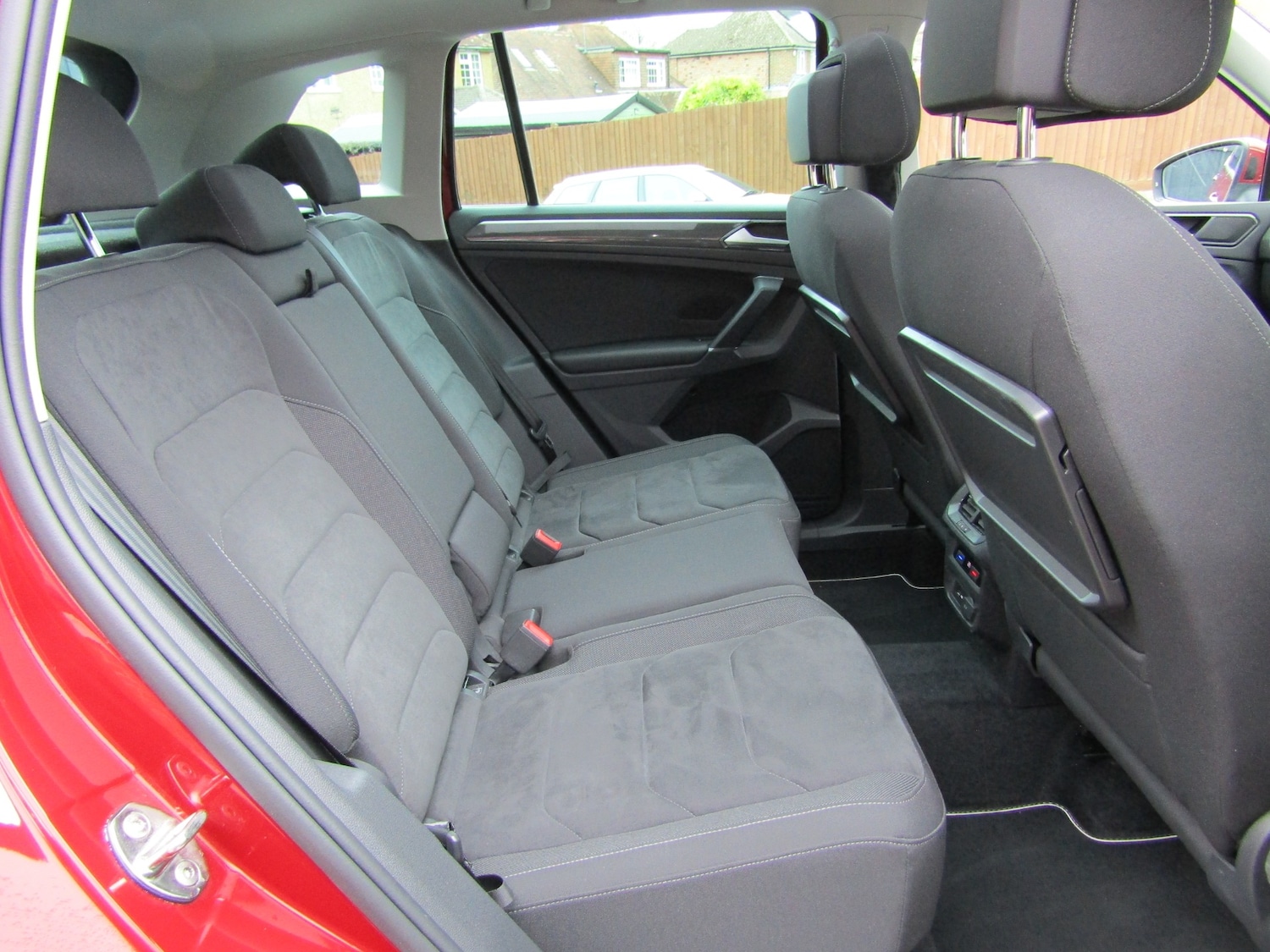 Used Volkswagen Tiguan 2017 for sale - 76404897: Photo 8