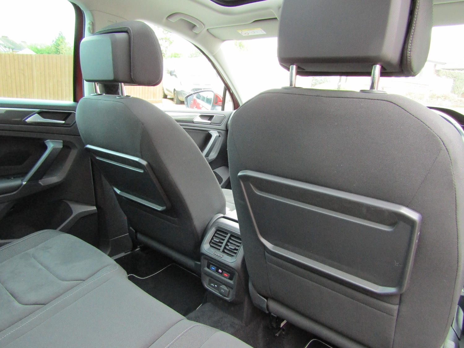 Used Volkswagen Tiguan 2017 for sale - 76404897: Photo 9