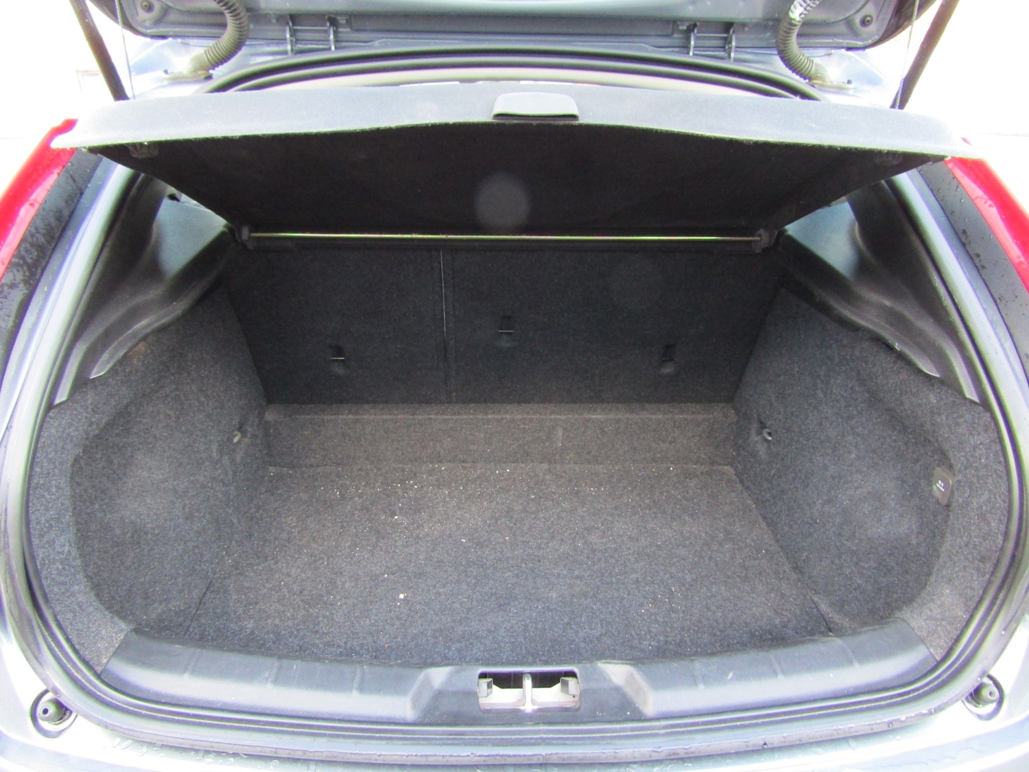 Used Volvo V40 2017 for sale - 77160807: Photo 21