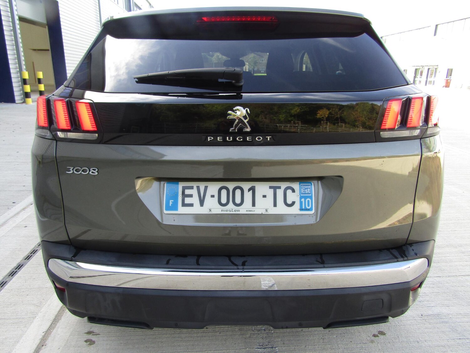 Vehicle 3