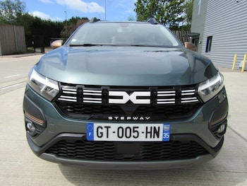 Used Dacia Sandero Stepway 2023 for sale - 78896092: Photo
