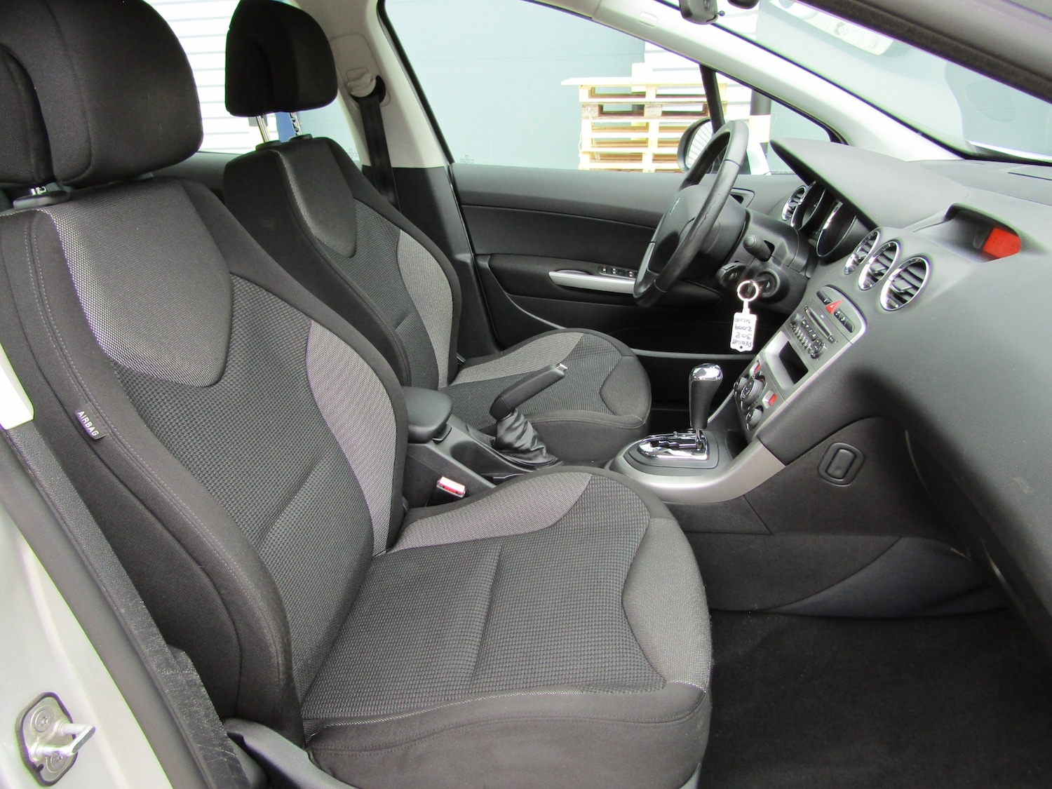 Used Peugeot 308 2009 for sale - 76638788: Photo 16