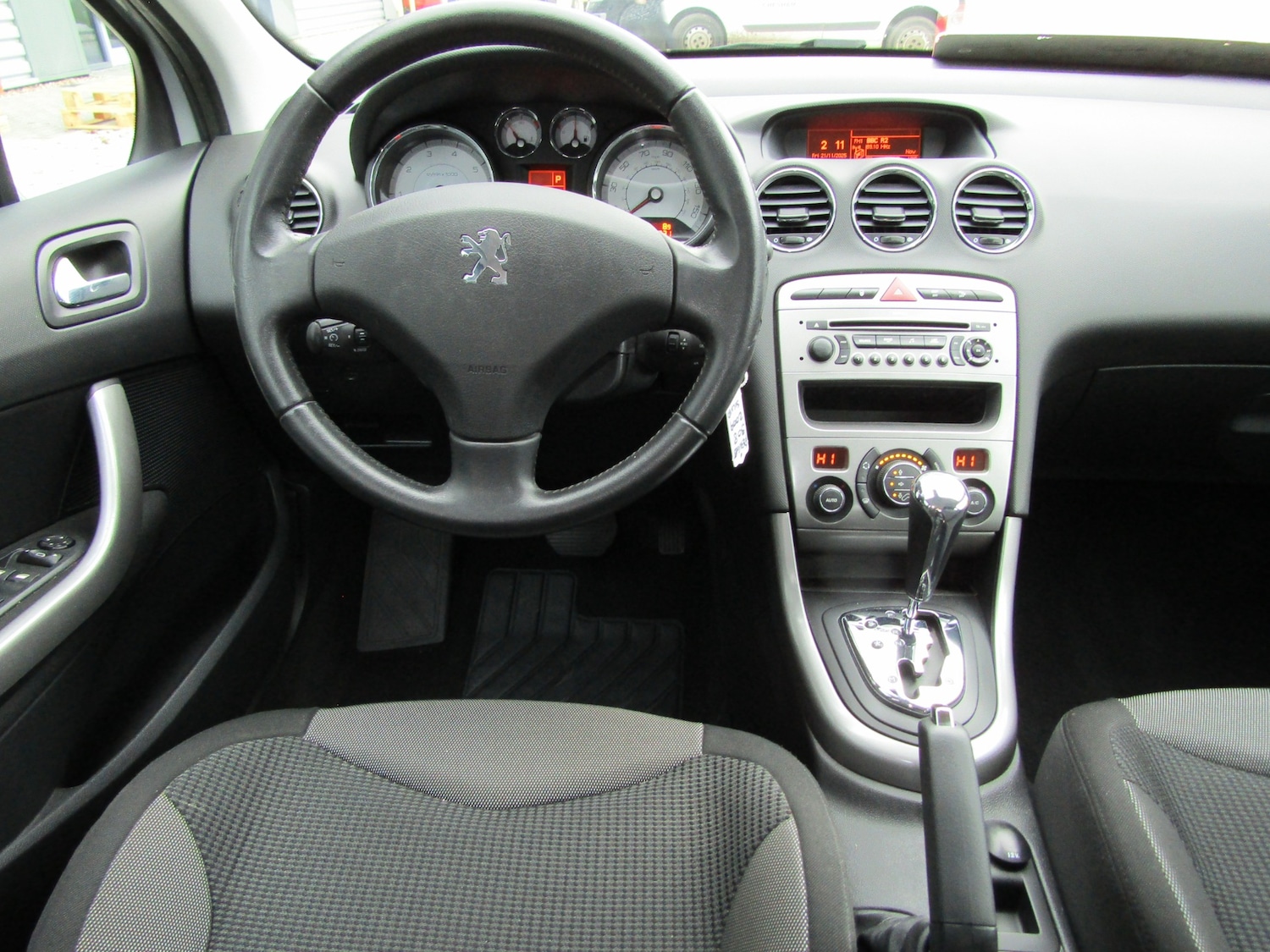 Used Peugeot 308 2009 for sale - 76638788: Photo 22