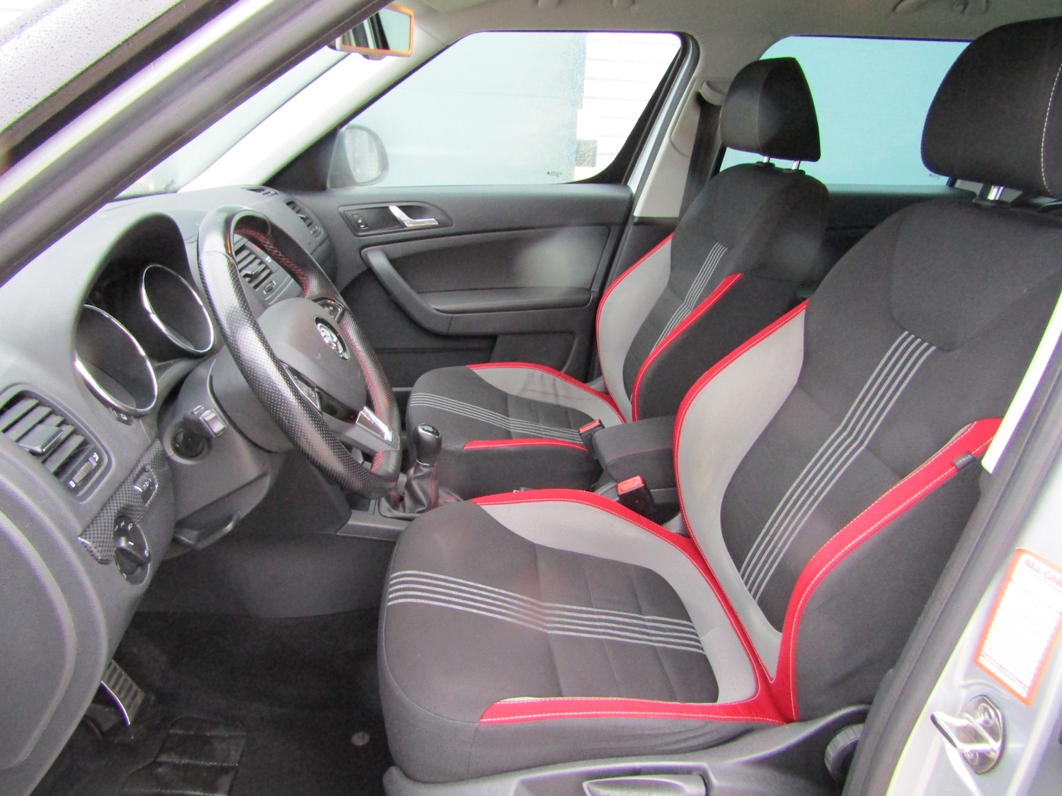 Used Skoda Yeti 2015 for sale - 77285760: Photo 9