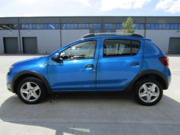 Used Dacia Sandero Stepway 2015 for sale - 74259232: Photo