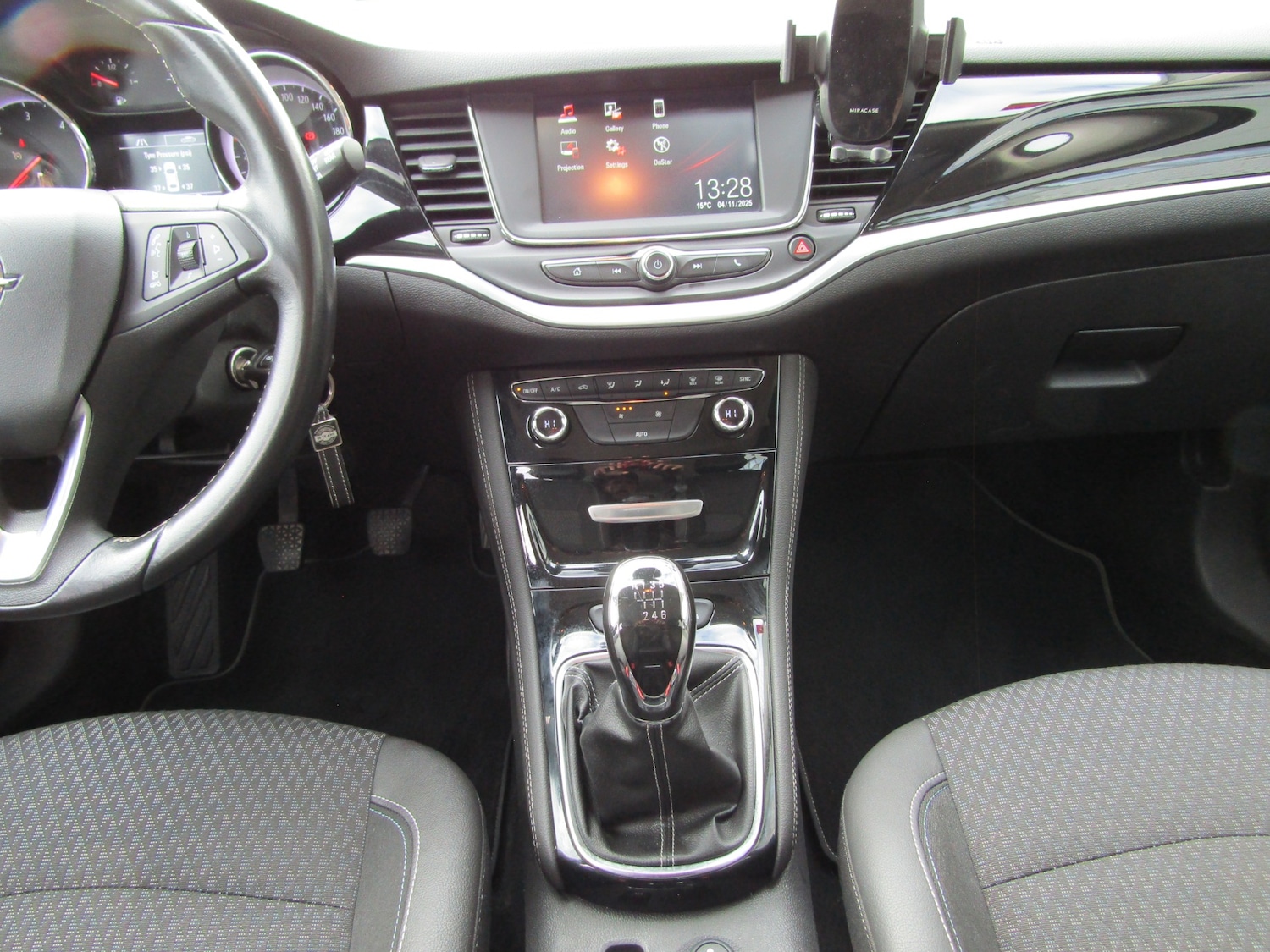 Used Vauxhall Astra 2017 for sale - 76468831: Photo 20