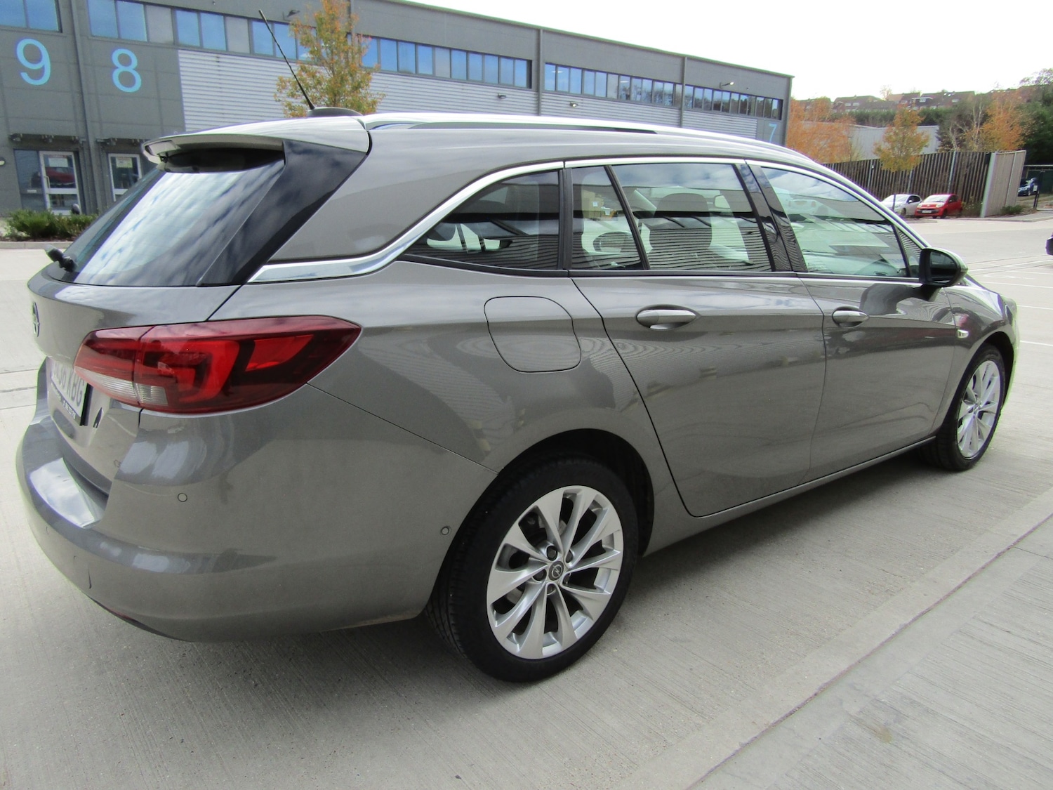 Used Vauxhall Astra 2017 for sale - 76468831: Photo 6