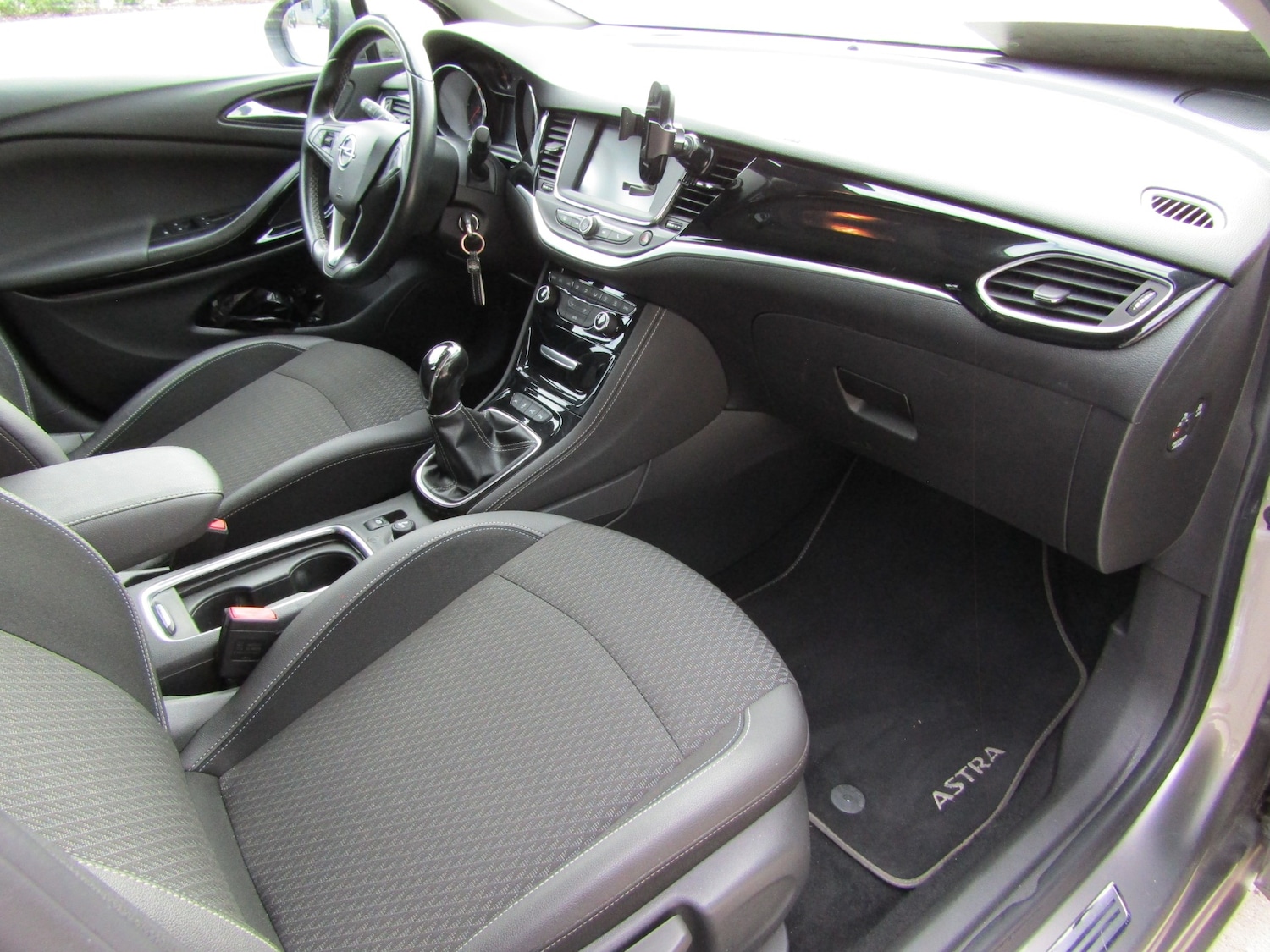 Used Vauxhall Astra 2017 for sale - 76468831: Photo 8