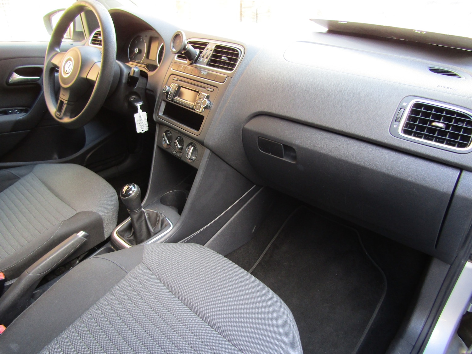 Used Volkswagen Polo 2015 for sale - 78054379: Photo 16