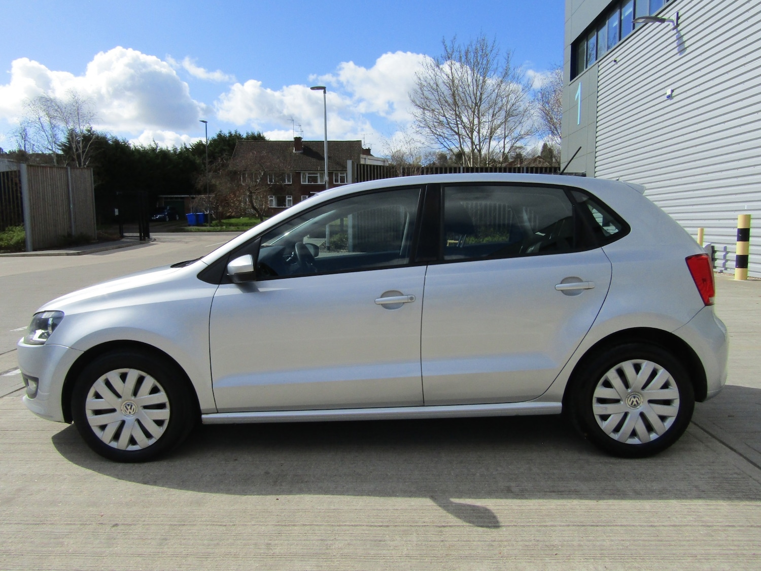 Used Volkswagen Polo 2015 for sale - 78054379: Photo 3