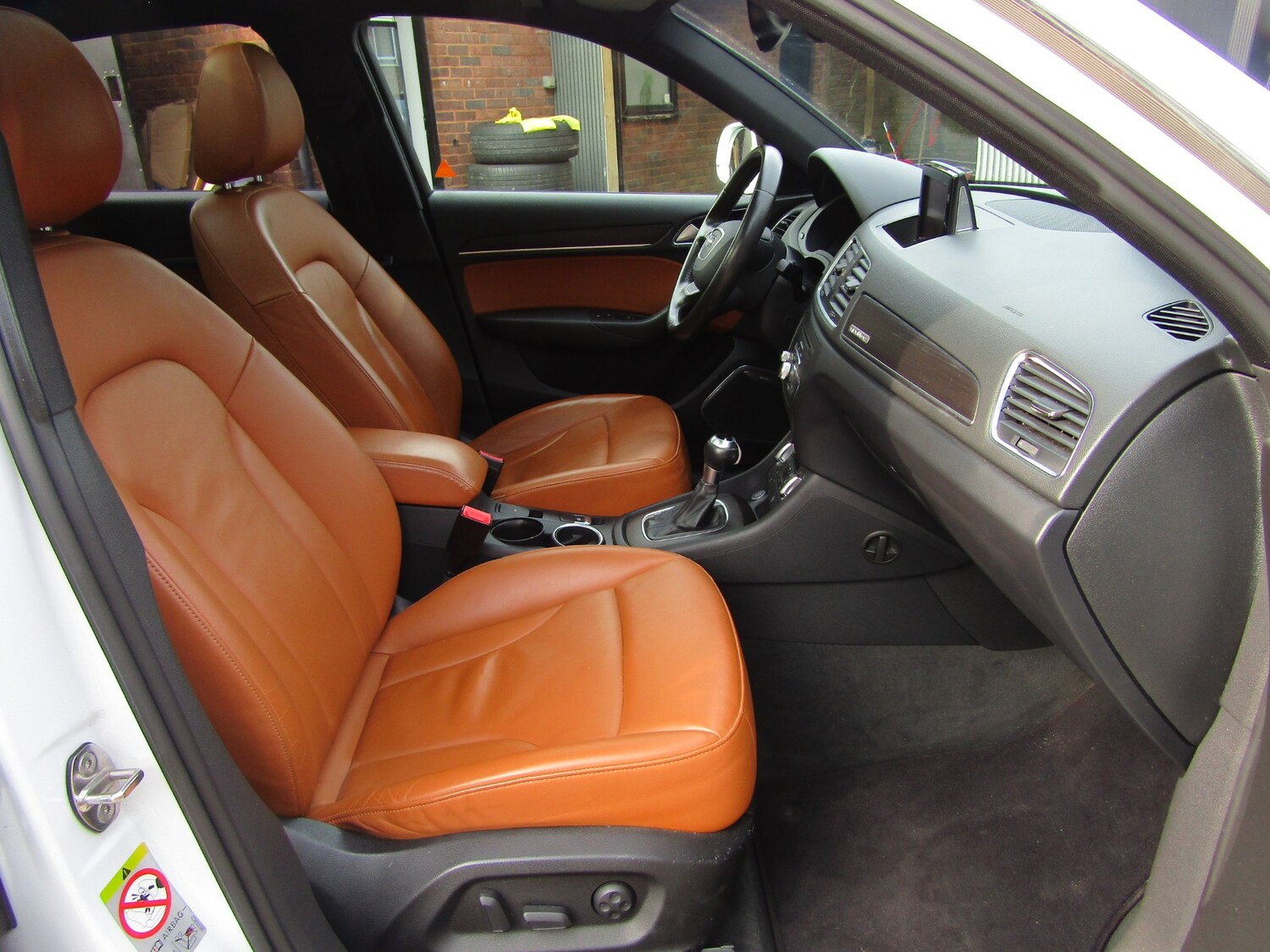 Used Audi Q3 2014 for sale - 77988520: Photo 10