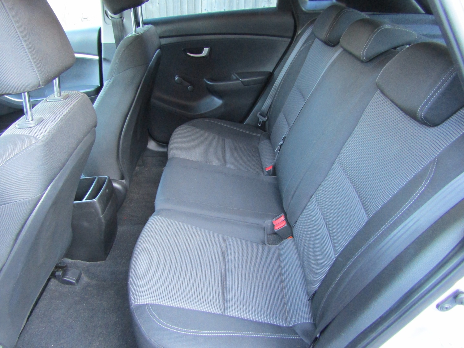 Used Hyundai i30 2013 for sale - 77974750: Photo 17