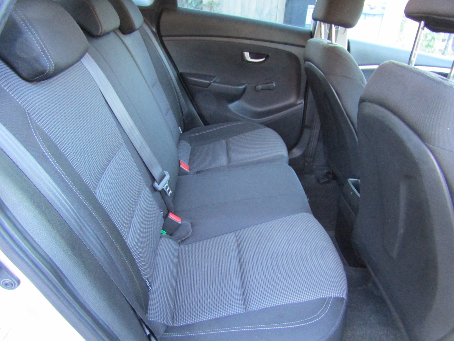 Used Hyundai i30 2013 for sale - 77974750: Photo 18