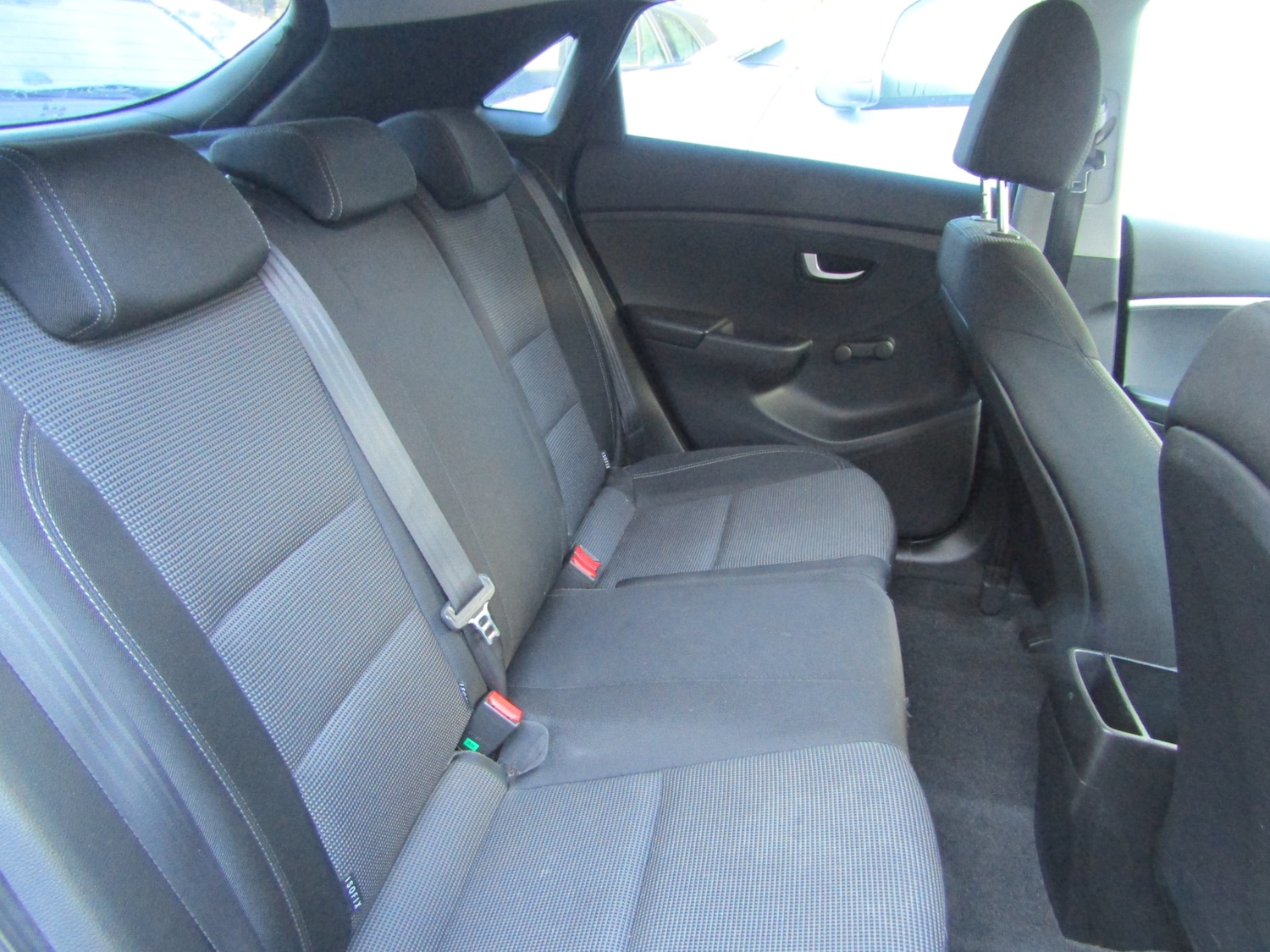 Used Hyundai i30 2013 for sale - 77974750: Photo 32