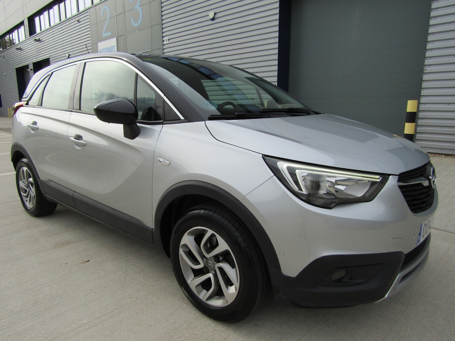 Used Vauxhall Crossland X 2018 for sale - 76091642: Photo 3