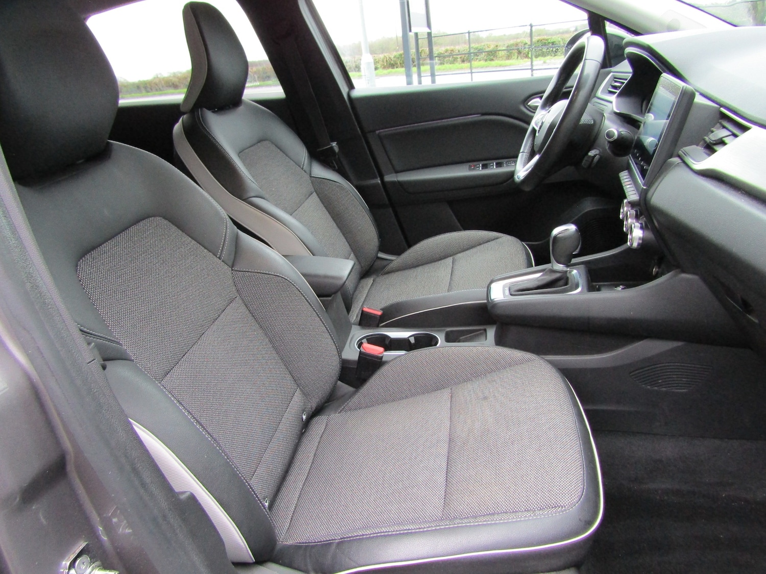 Used Renault Captur 2021 for sale - 77514587: Photo 8