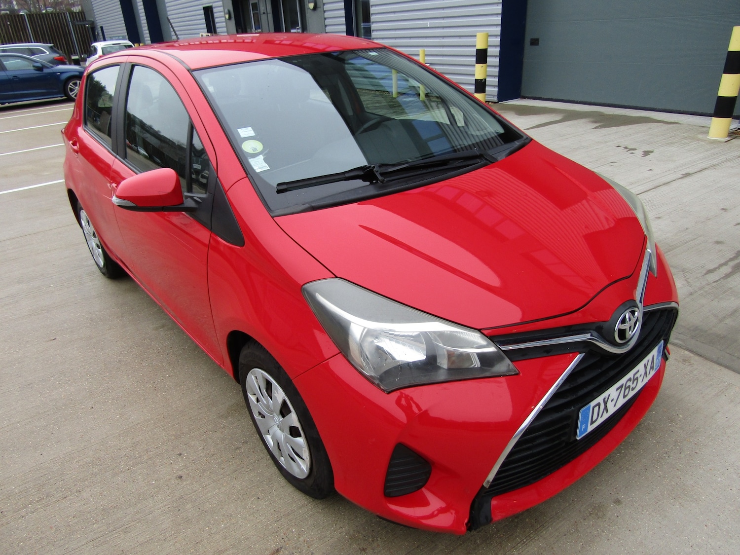 Used Toyota Yaris 2015 for sale - 76972116: Photo 5