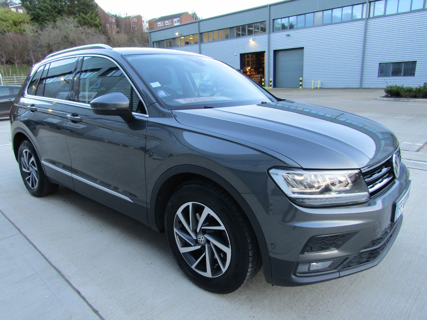 Used Volkswagen Tiguan 2019 for sale - 76908158: Photo 10