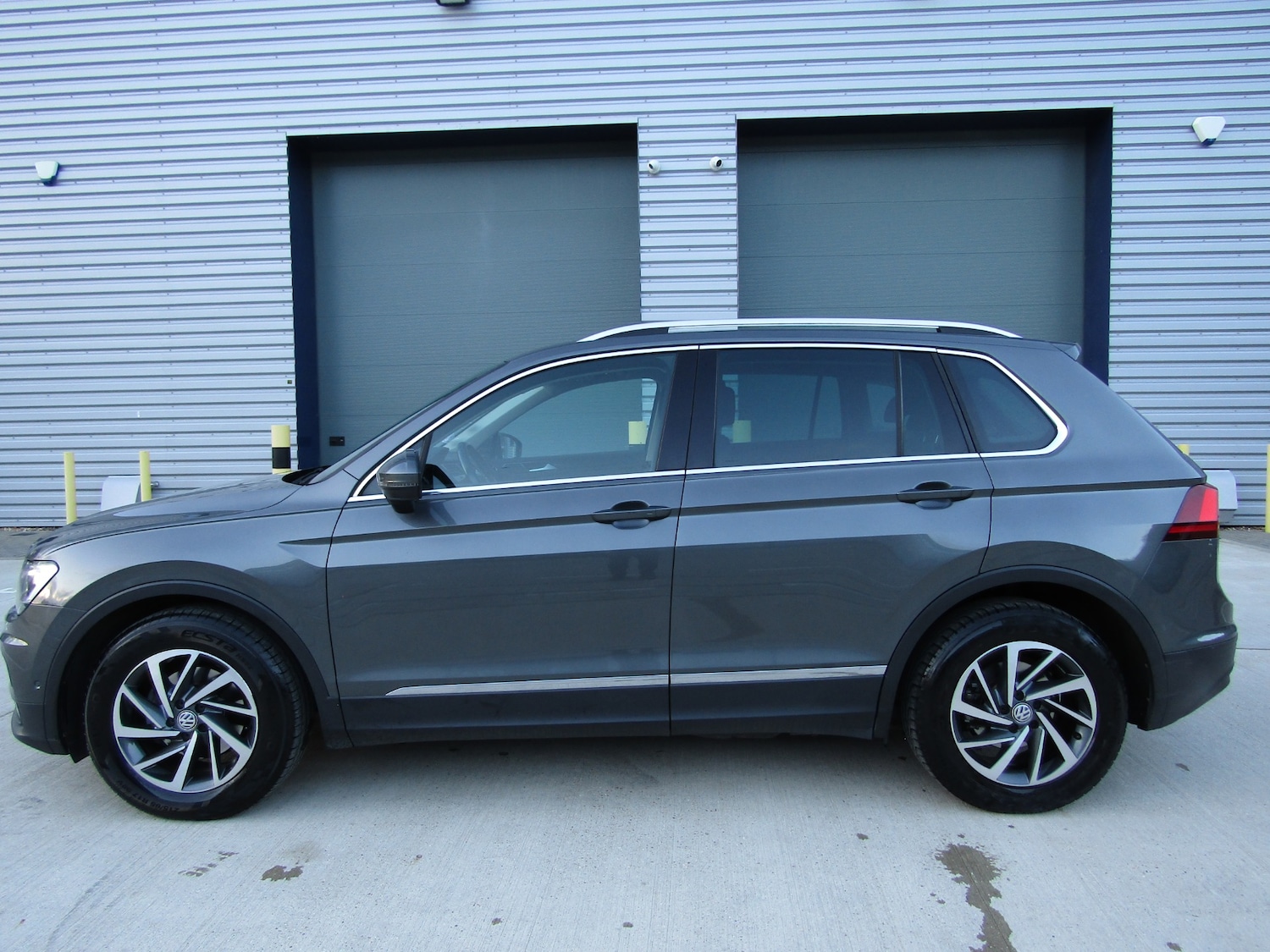 Used Volkswagen Tiguan 2019 for sale - 76908158: Photo 11