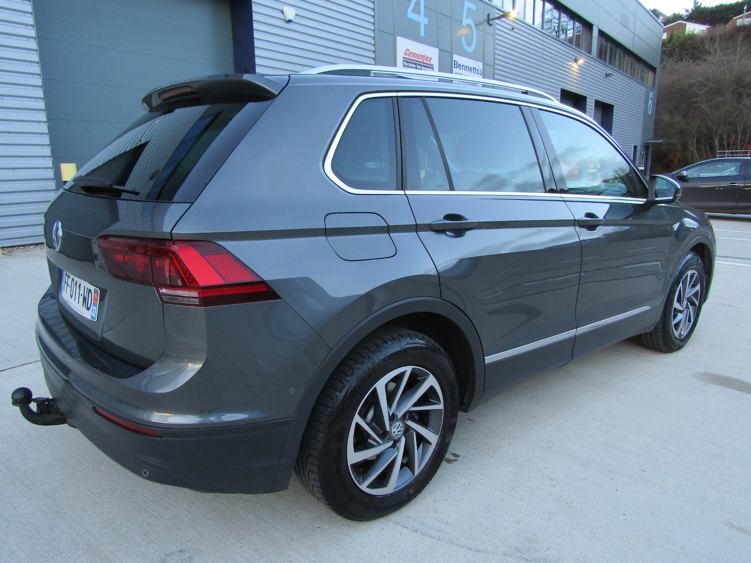 Used Volkswagen Tiguan 2019 for sale - 76908158: Photo 9
