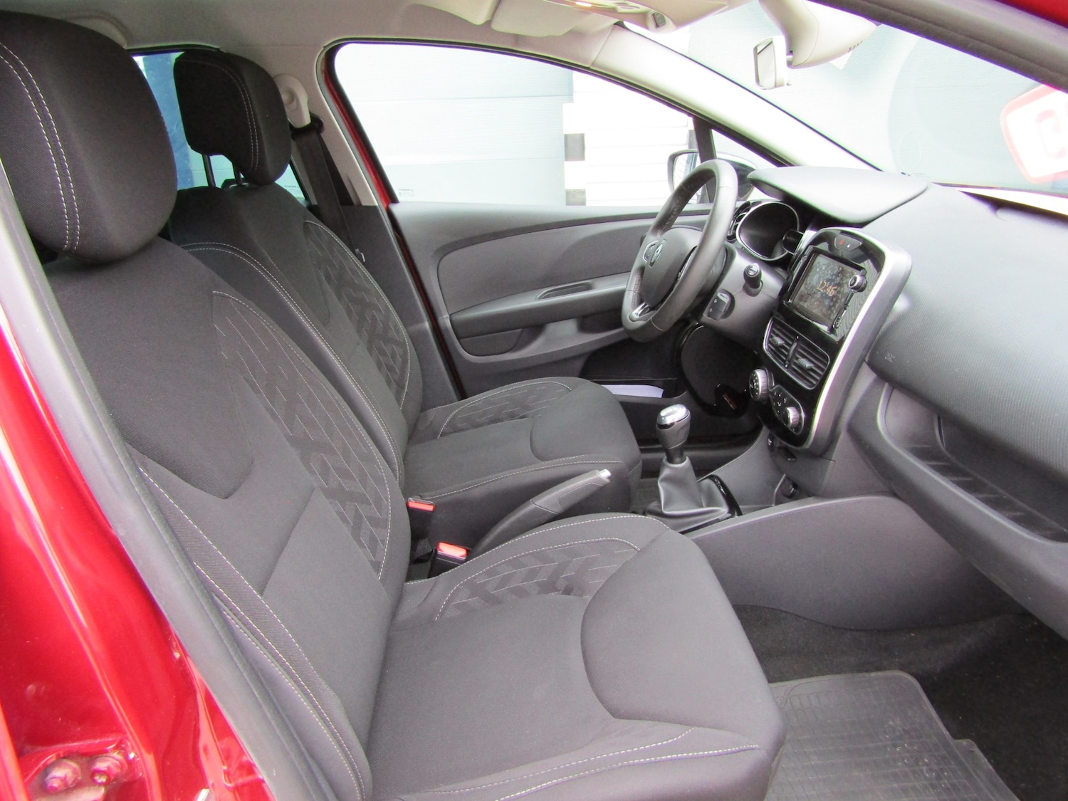 Used Renault Clio 2019 for sale - 77055120: Photo 10