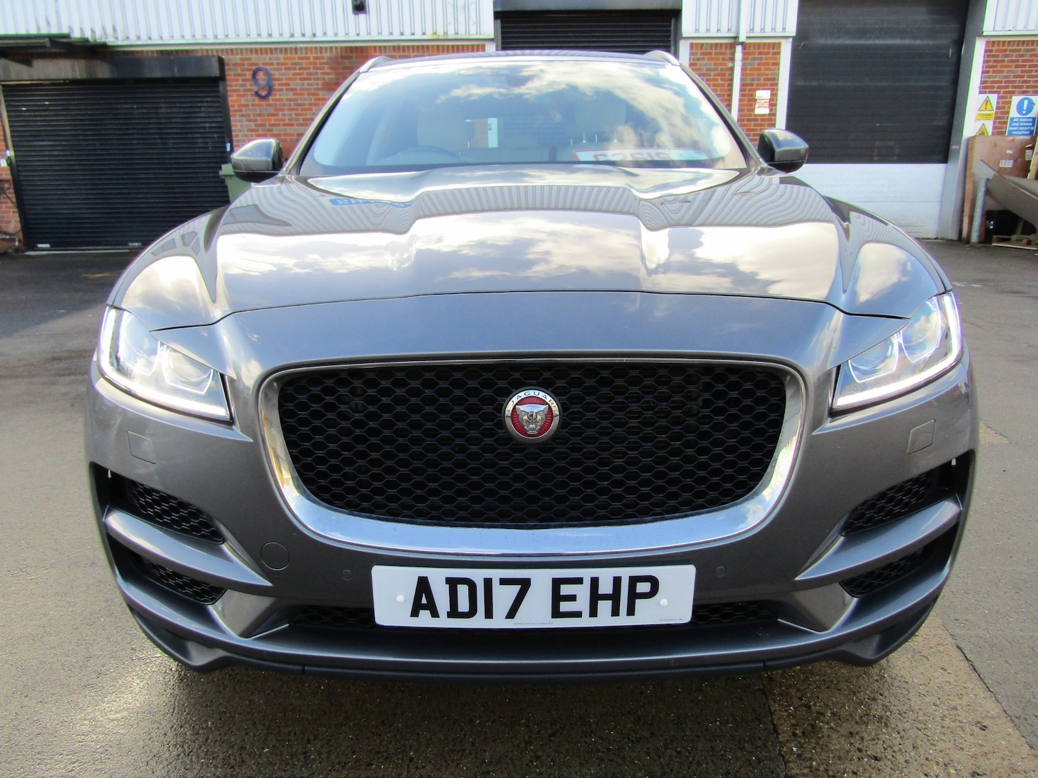 Used Jaguar F-Pace 2017 for sale - 77137236: Photo 10