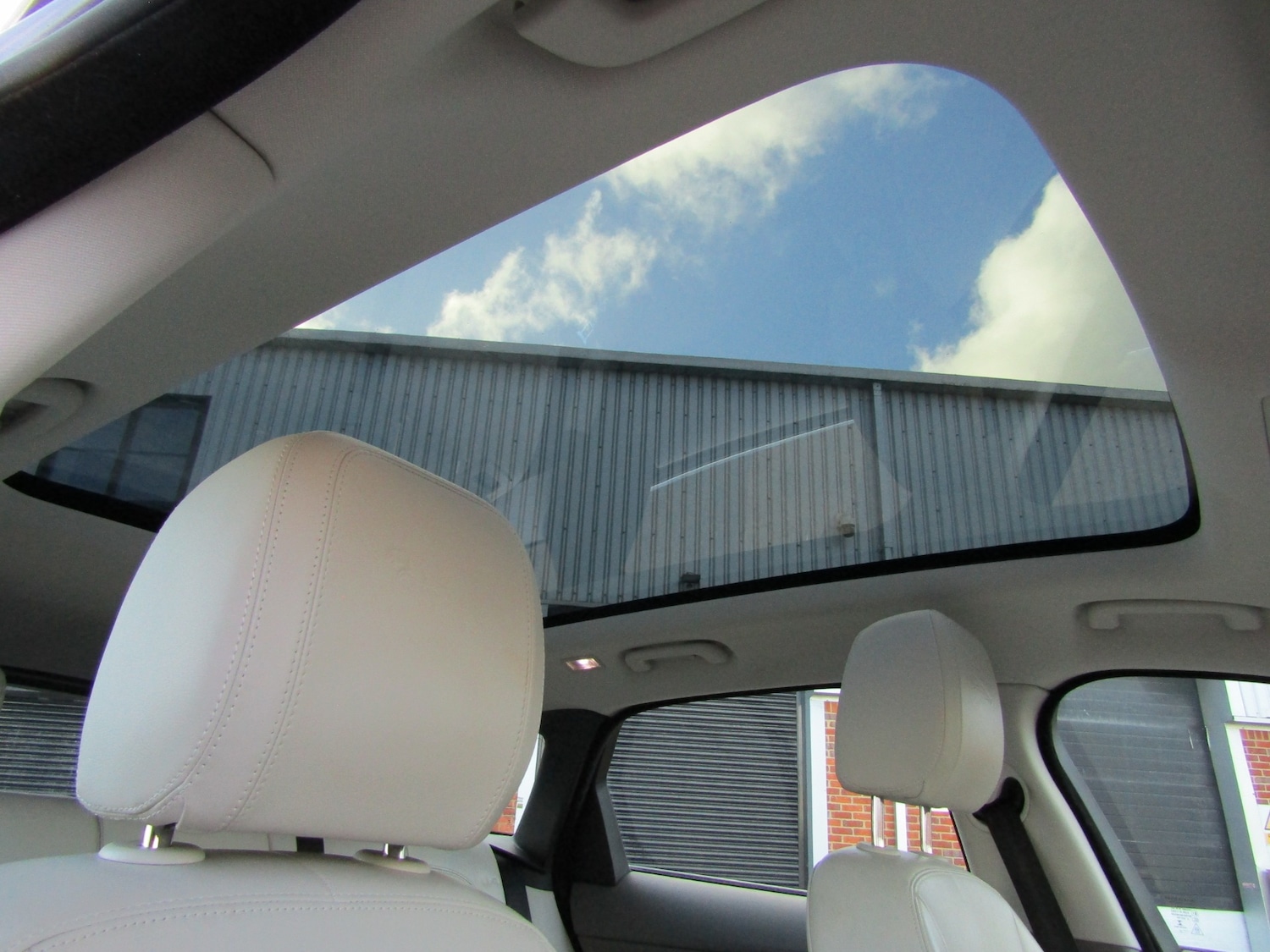 Used Jaguar F-Pace 2017 for sale - 77137236: Photo 15