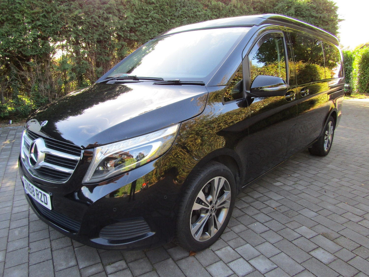 Used Mercedes-Benz V-Class 2018 for sale - 76393955: Photo 1