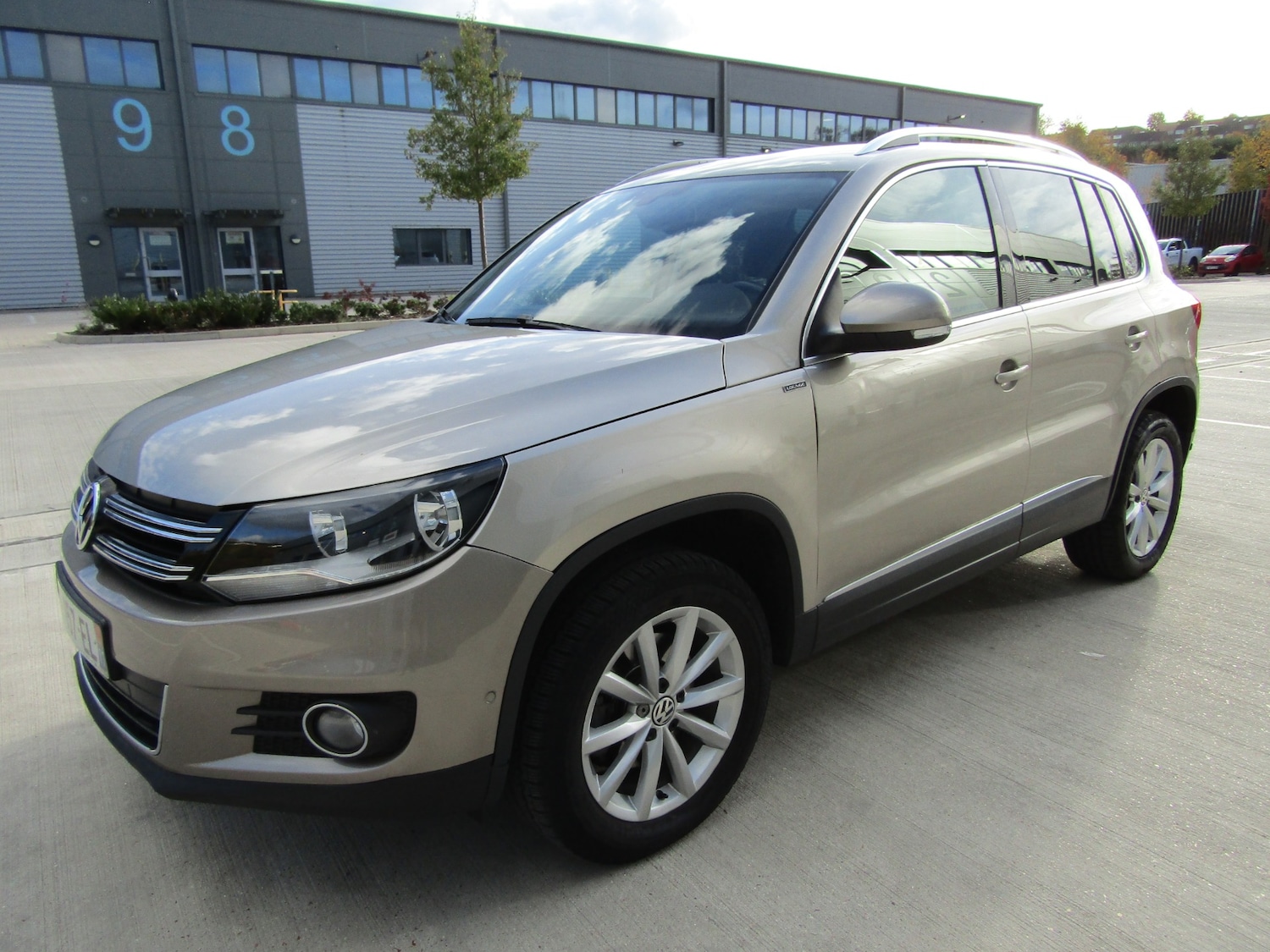 Used Volkswagen Tiguan 2015 for sale - 76366967: Photo 1