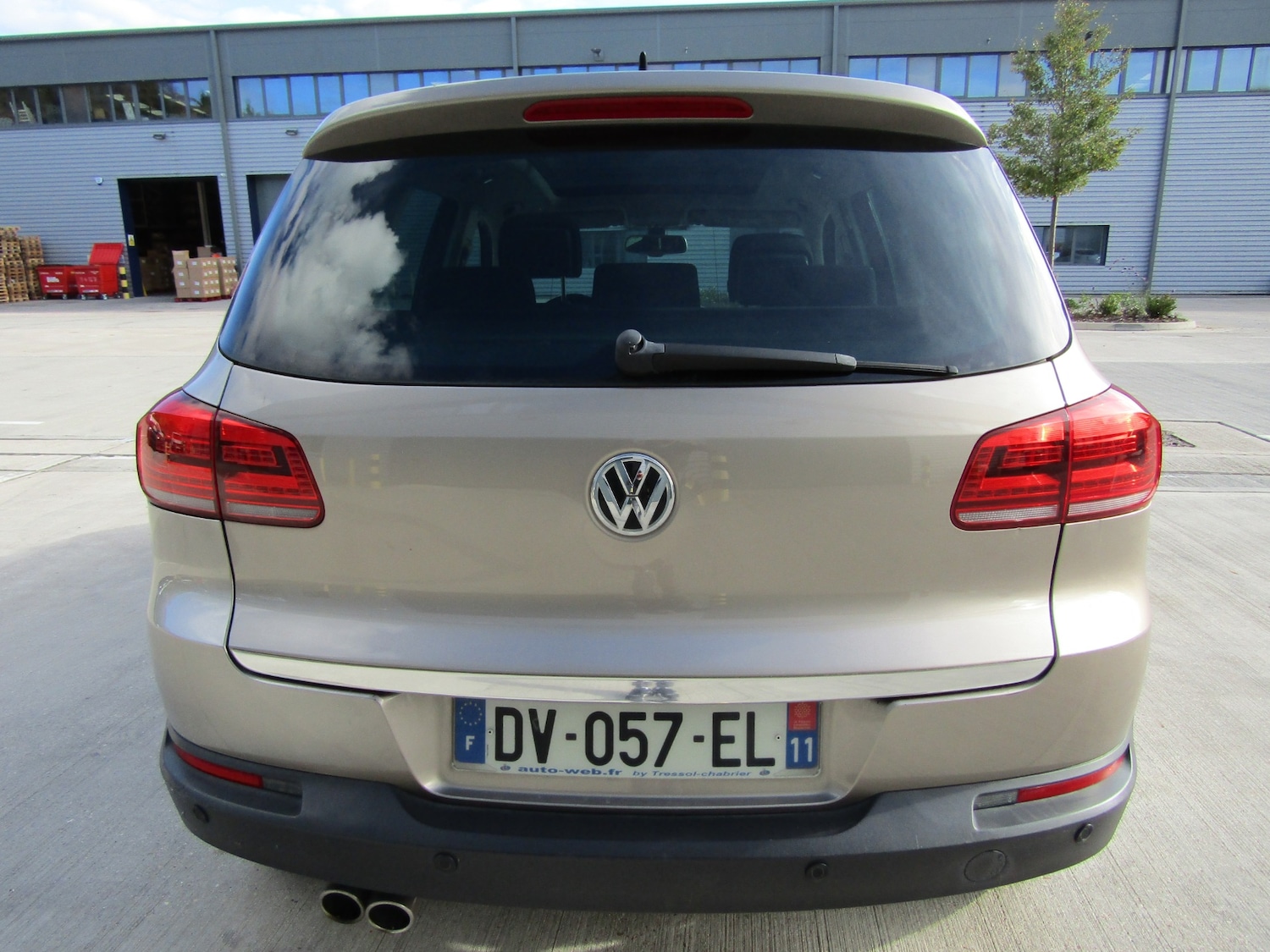Used Volkswagen Tiguan 2015 for sale - 76366967: Photo 11