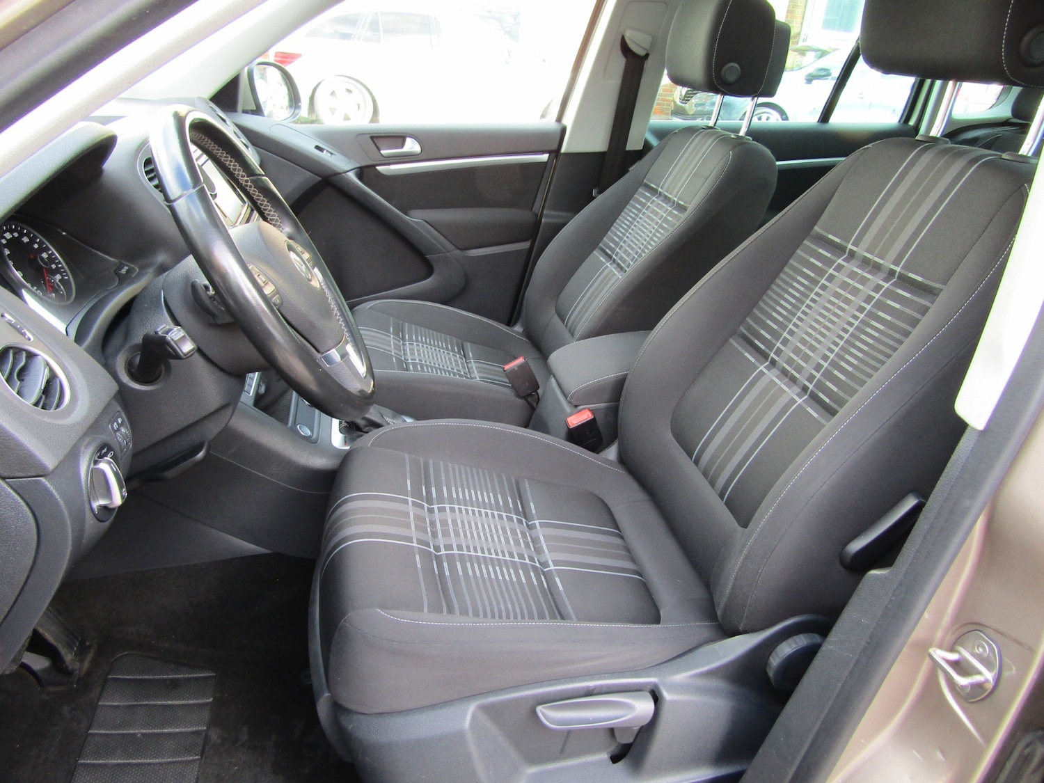 Used Volkswagen Tiguan 2015 for sale - 76366967: Photo 12