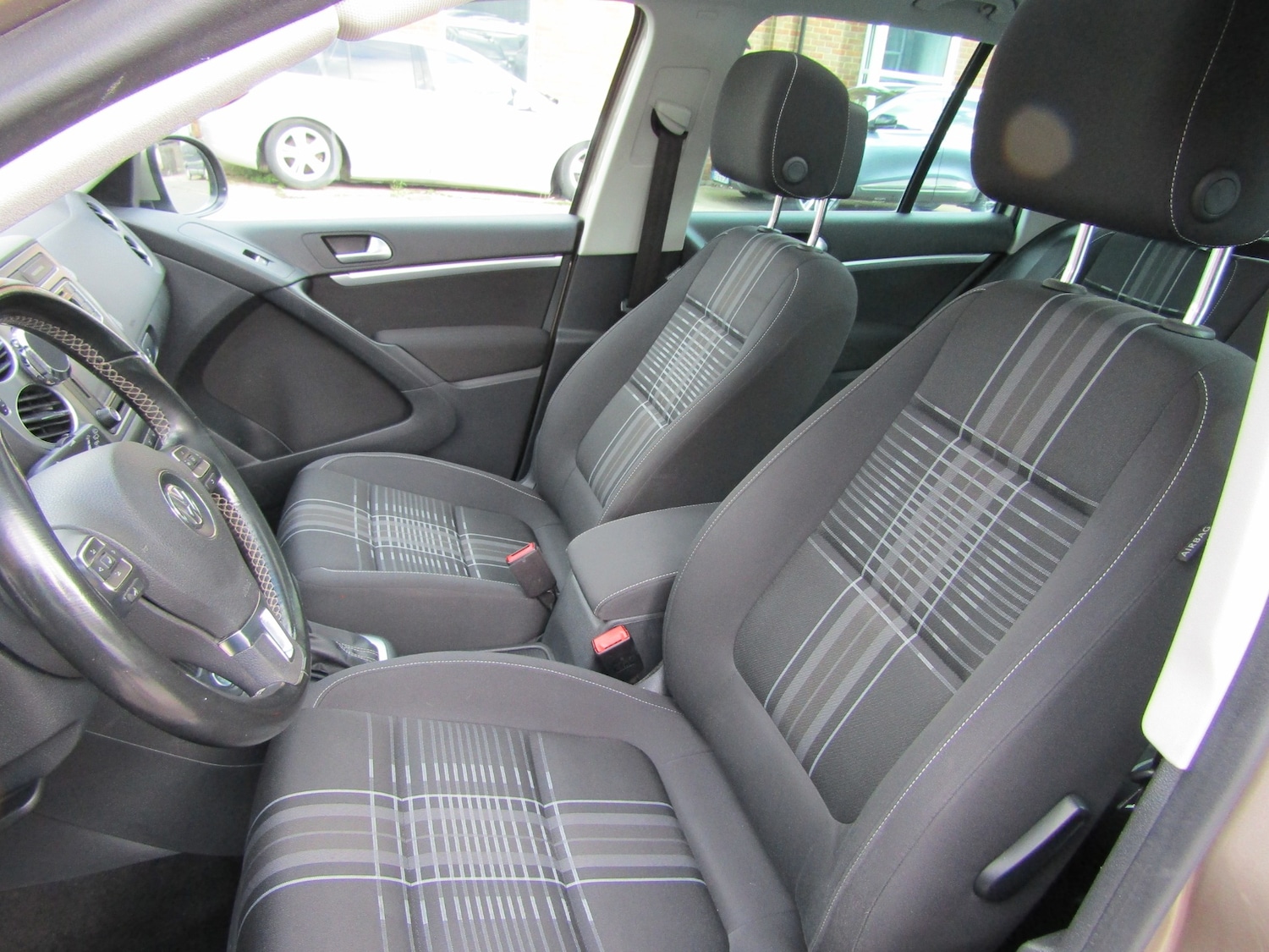 Used Volkswagen Tiguan 2015 for sale - 76366967: Photo 13