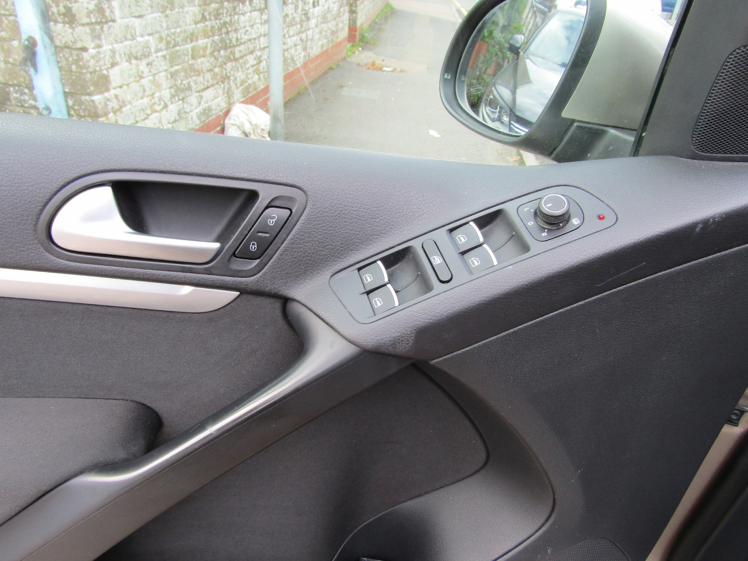 Used Volkswagen Tiguan 2015 for sale - 76366967: Photo 23