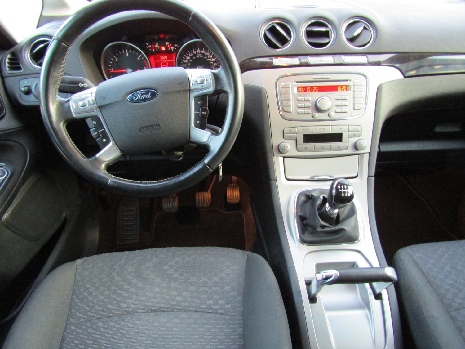 Used Ford Galaxy 2009 for sale - 76395079: Photo 13