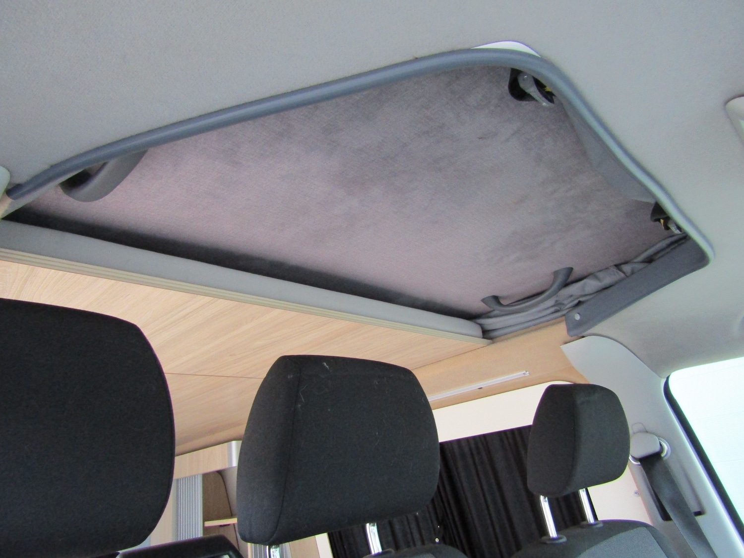 Used Volkswagen Transporter 2016 for sale - 76590003: Photo 11