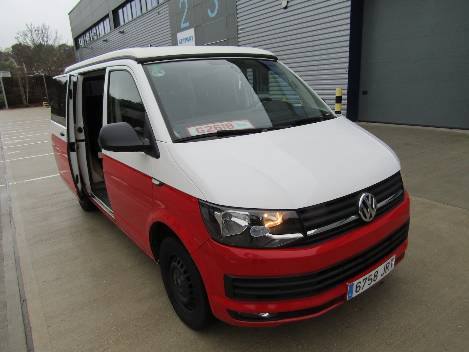 Used Volkswagen Transporter 2016 for sale - 76590003: Photo 16