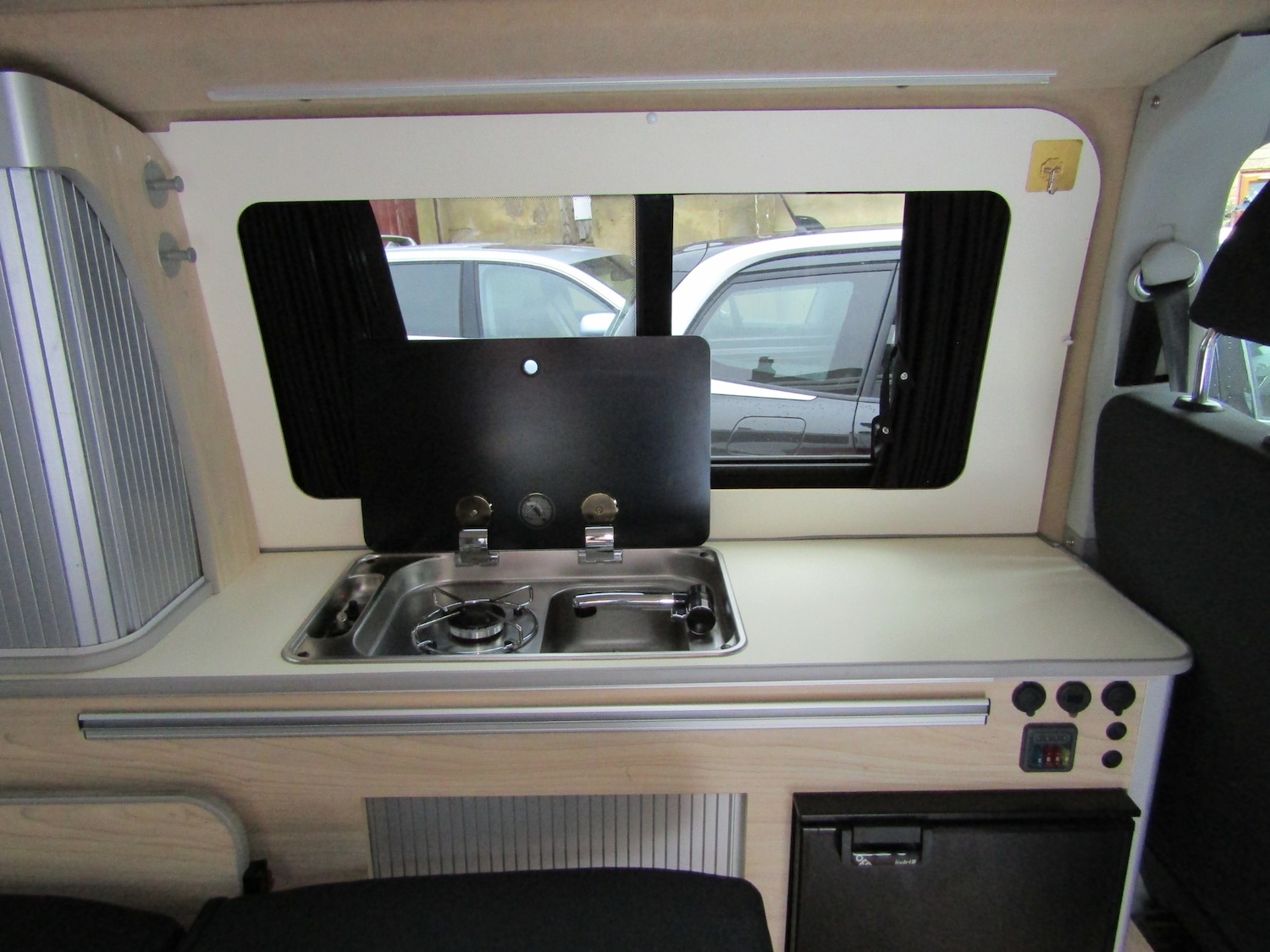 Used Volkswagen Transporter 2016 for sale - 76590003: Photo 46