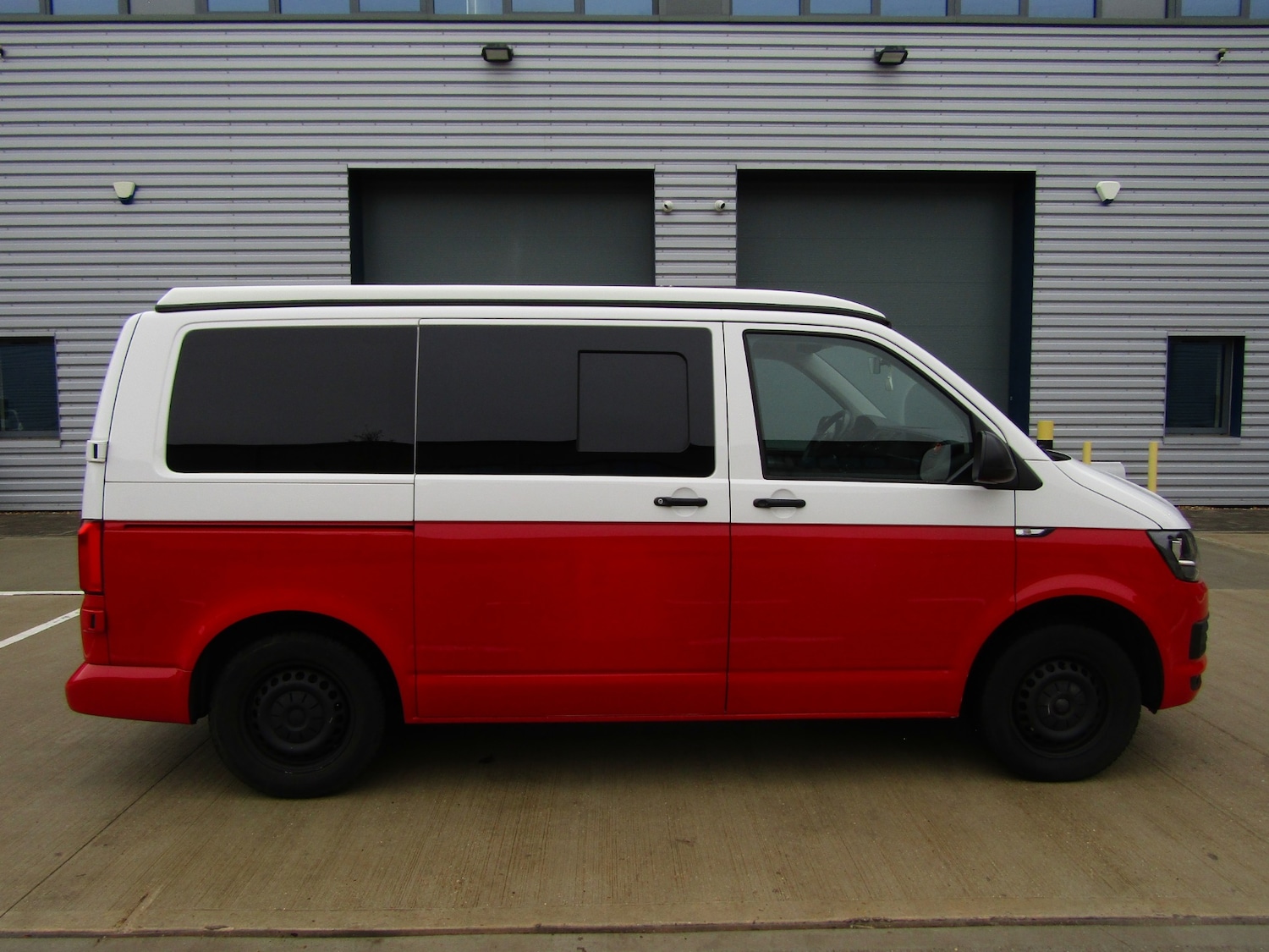 Used Volkswagen Transporter 2016 for sale - 76590003: Photo 6