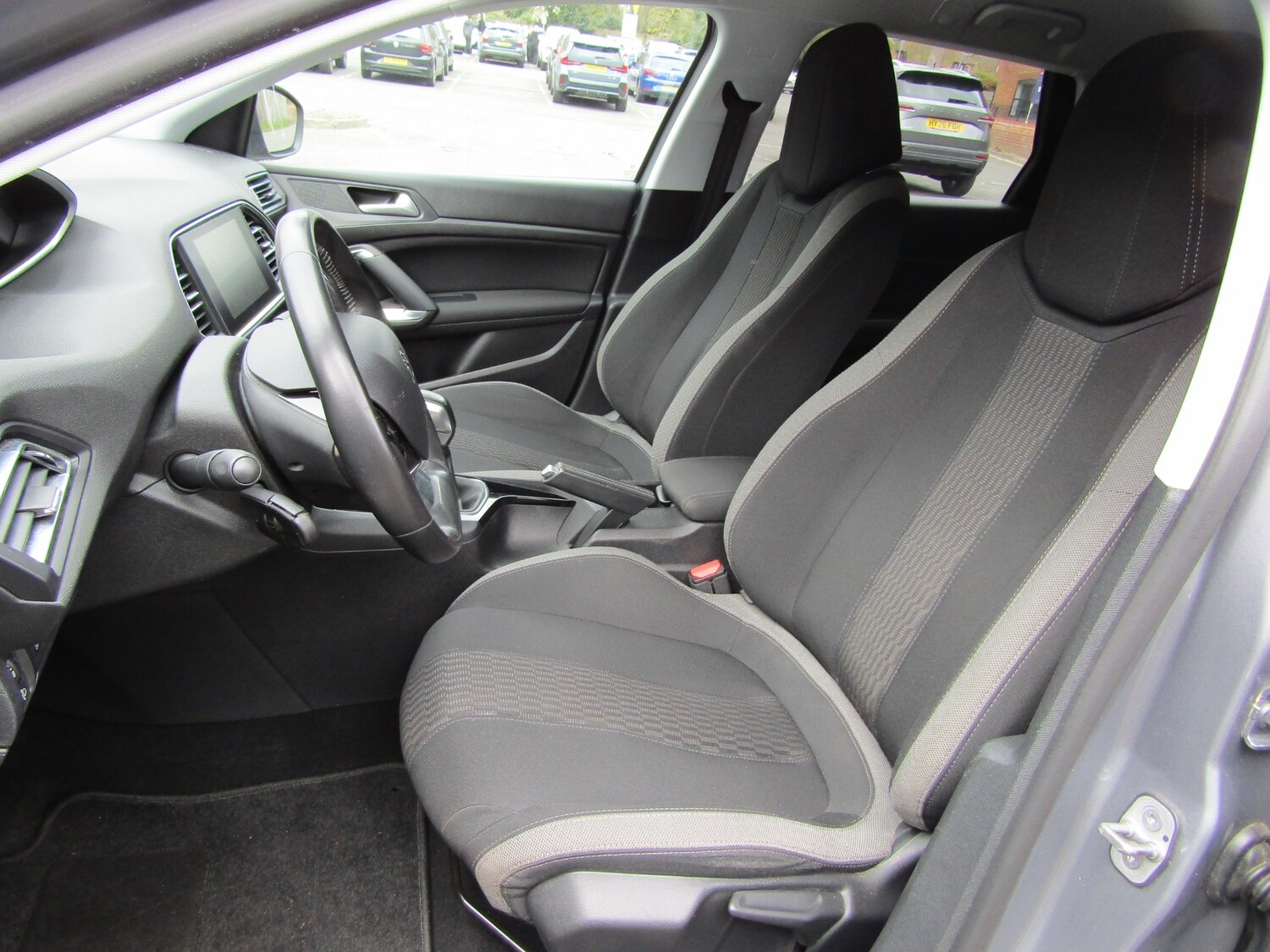 Used Peugeot 308 2015 for sale - 78122778: Photo 14