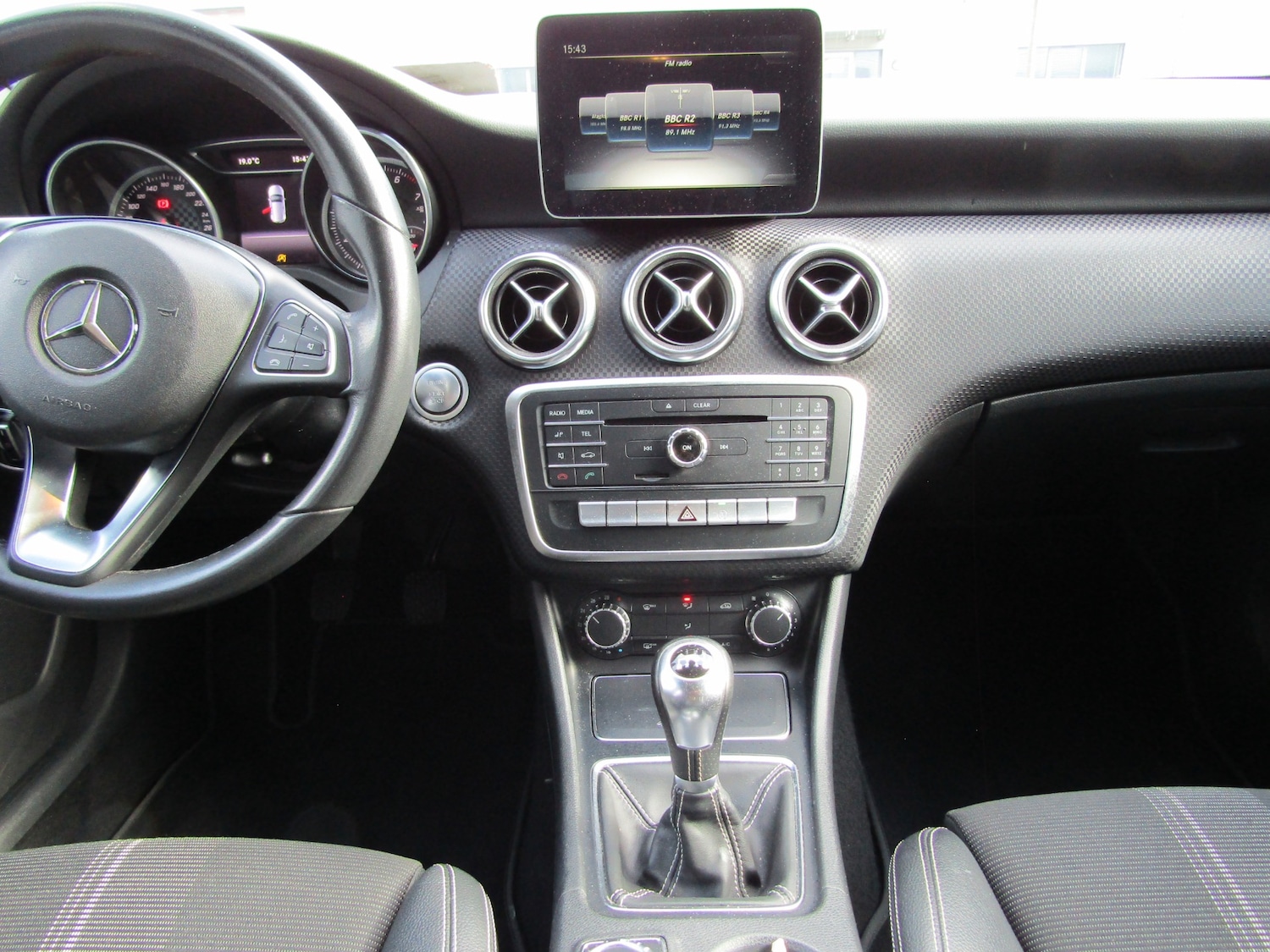 Used Mercedes-Benz A-Class 2017 for sale - 75972608: Photo 9