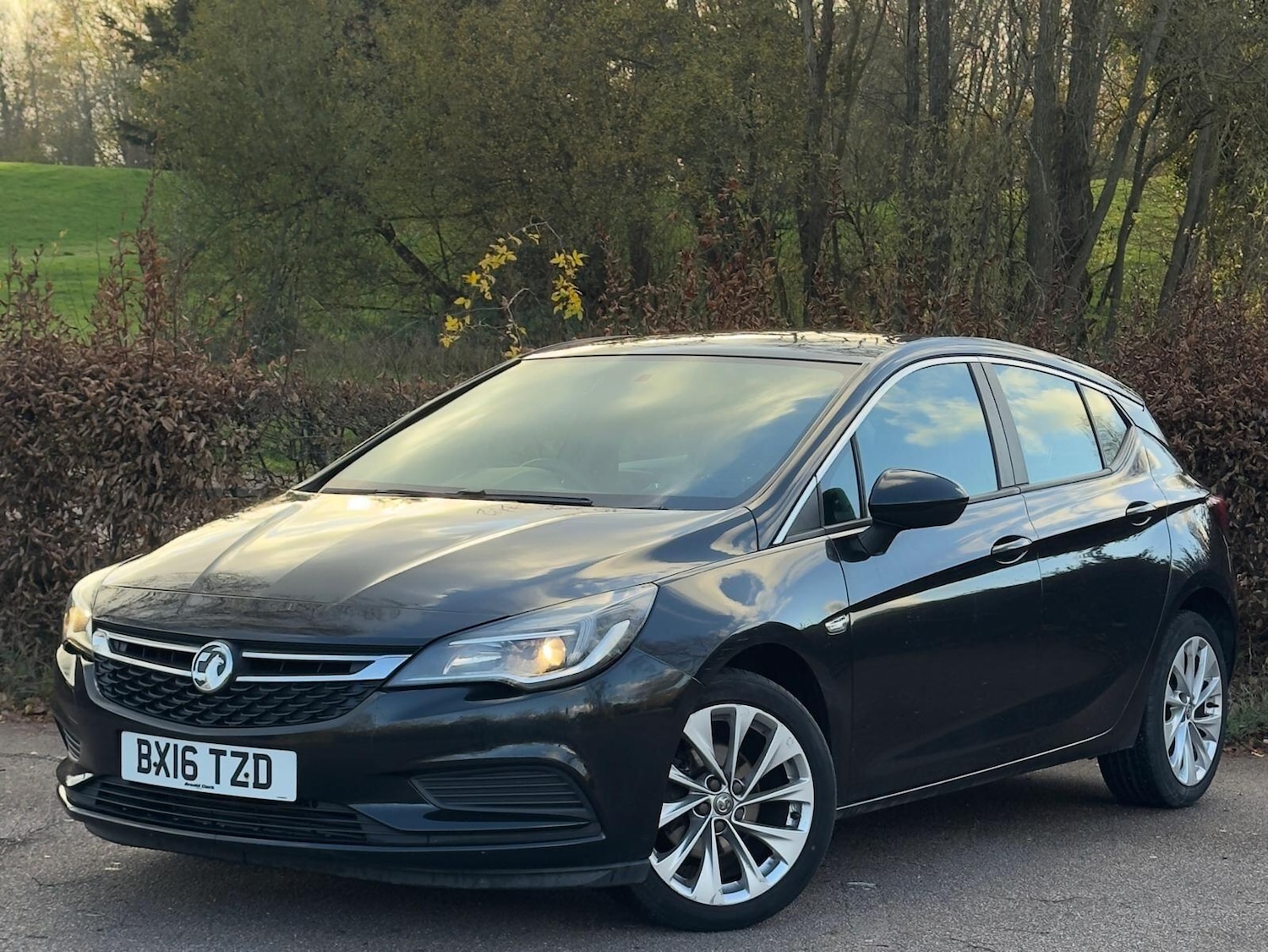 Used Vauxhall Astra 2016 for sale - 77015967: Photo 3