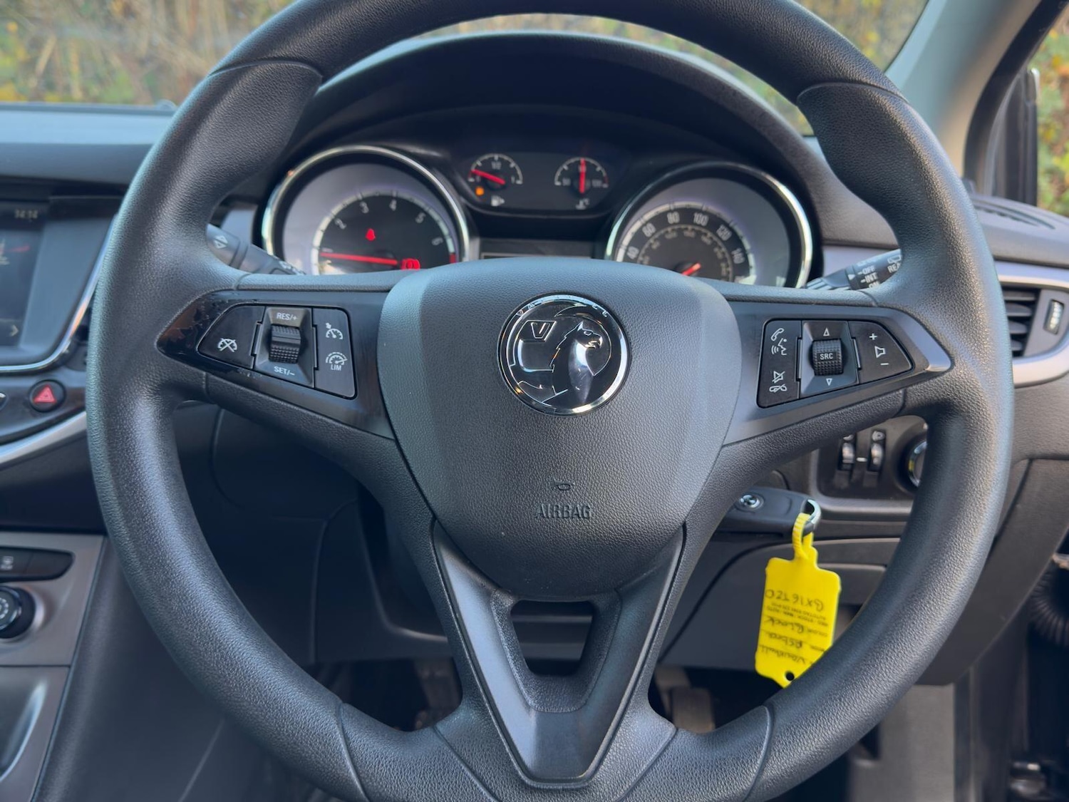 Used Vauxhall Astra 2016 for sale - 77015967: Photo 32