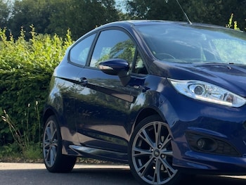 Used Ford Fiesta 2017 for sale - 75327040: Photo
