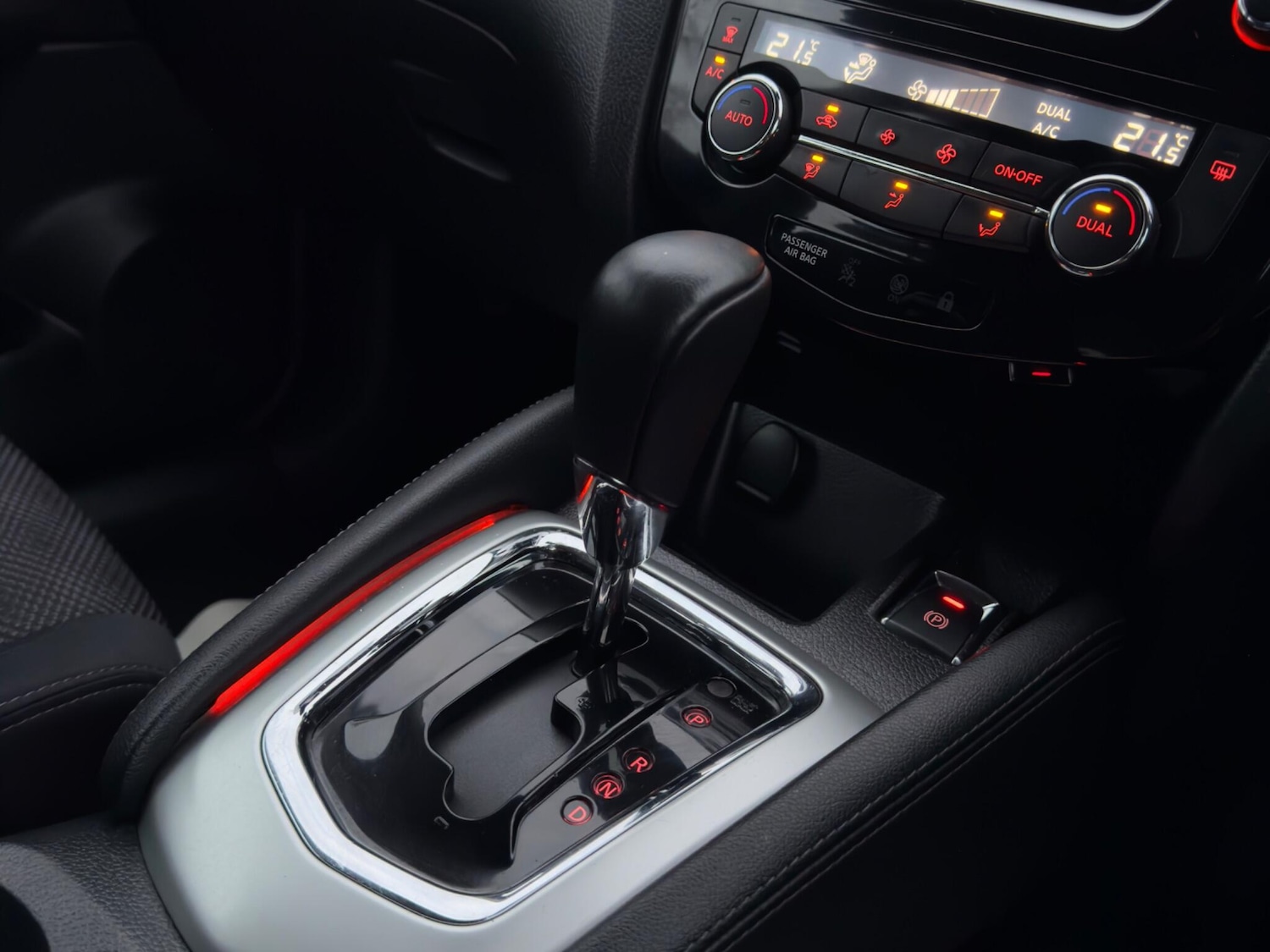 Used Nissan Qashqai 2017 for sale - 76572786: Photo 21